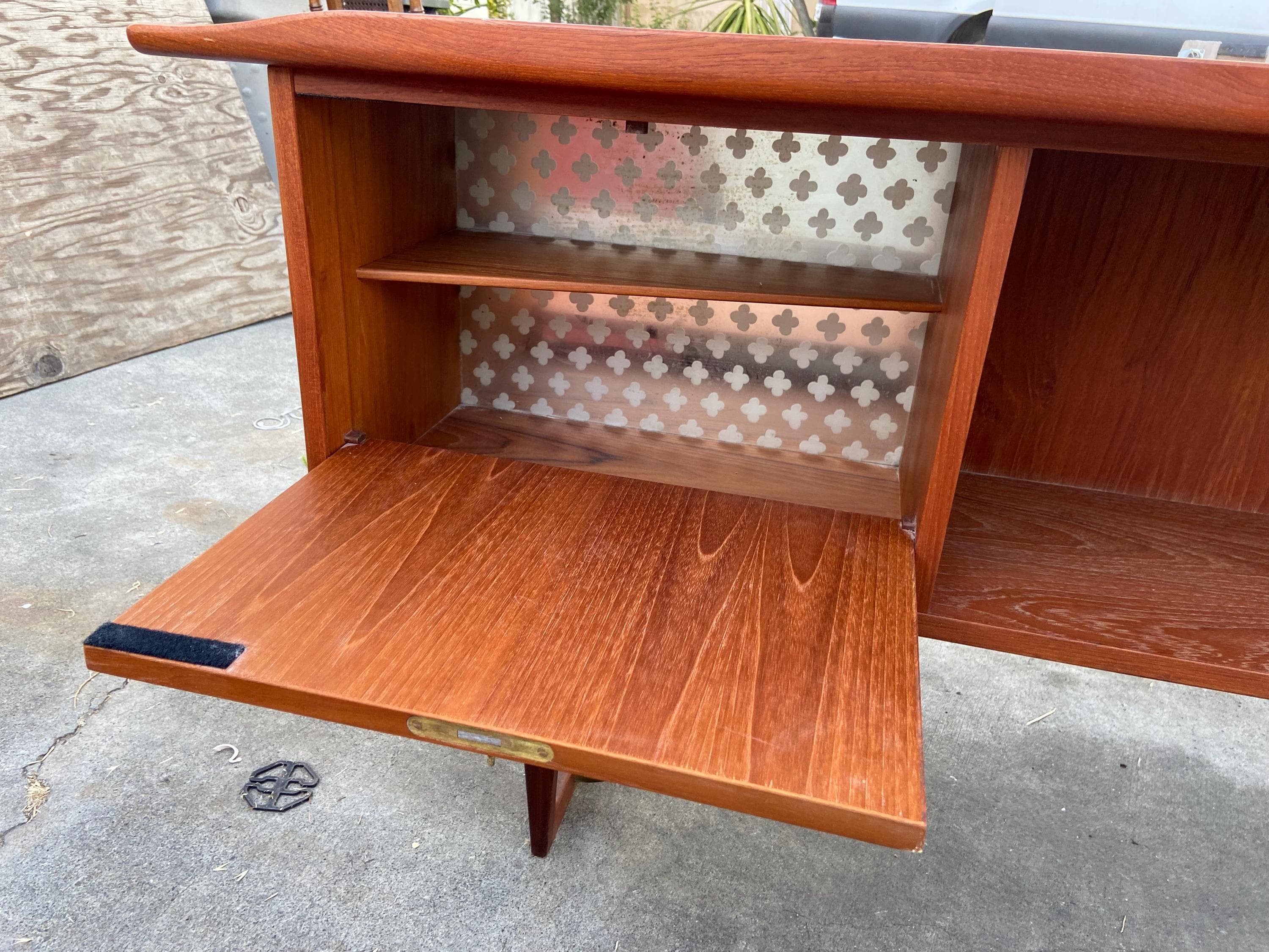 Peter Lovig Nielsen Mcm danish teak boomerang desk - Thumbnail 7