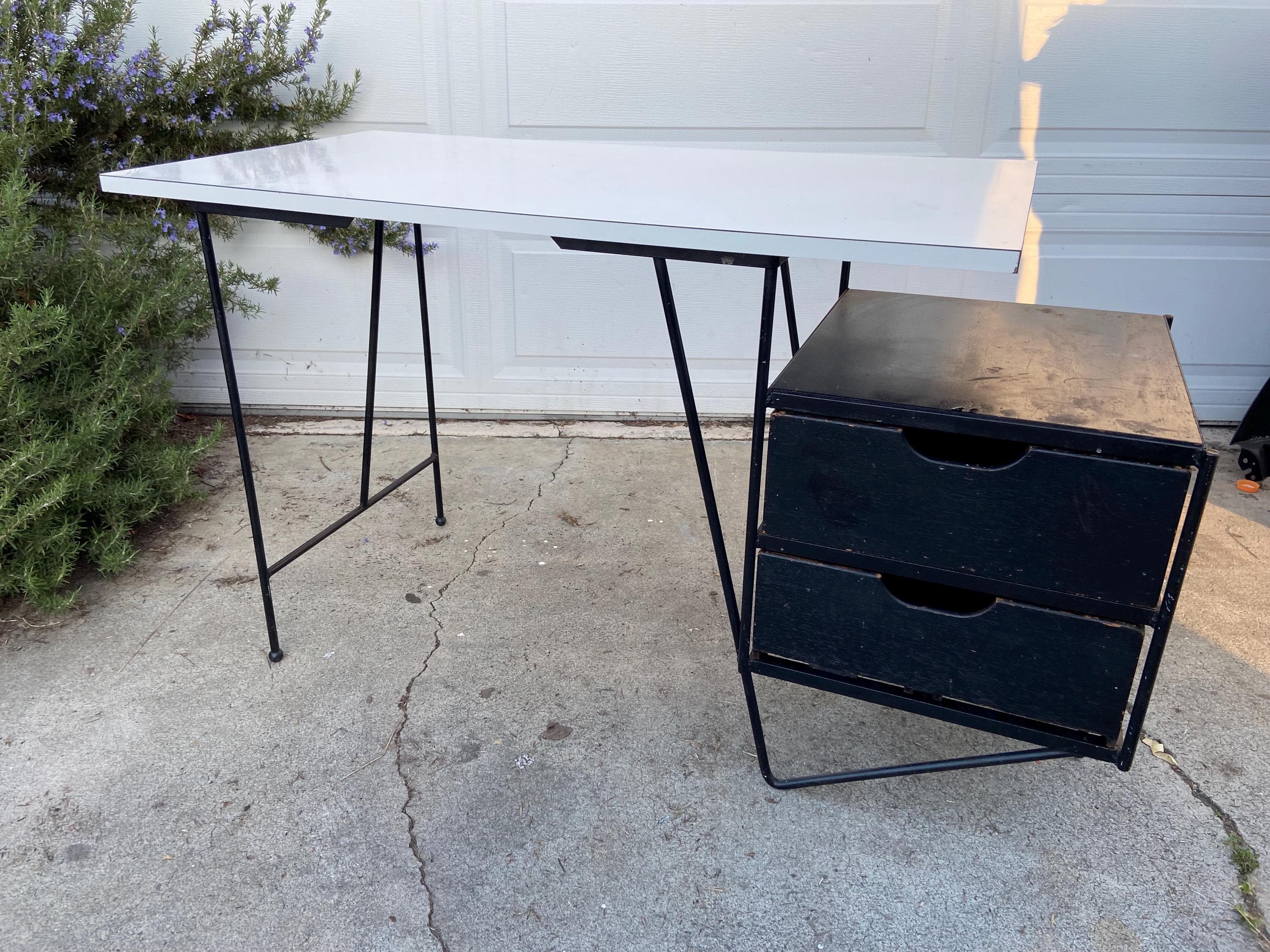 1950’s Floating Desk By D.R Bates & Jackson Gregory Jr. For Vista Of California - Thumbnail 10