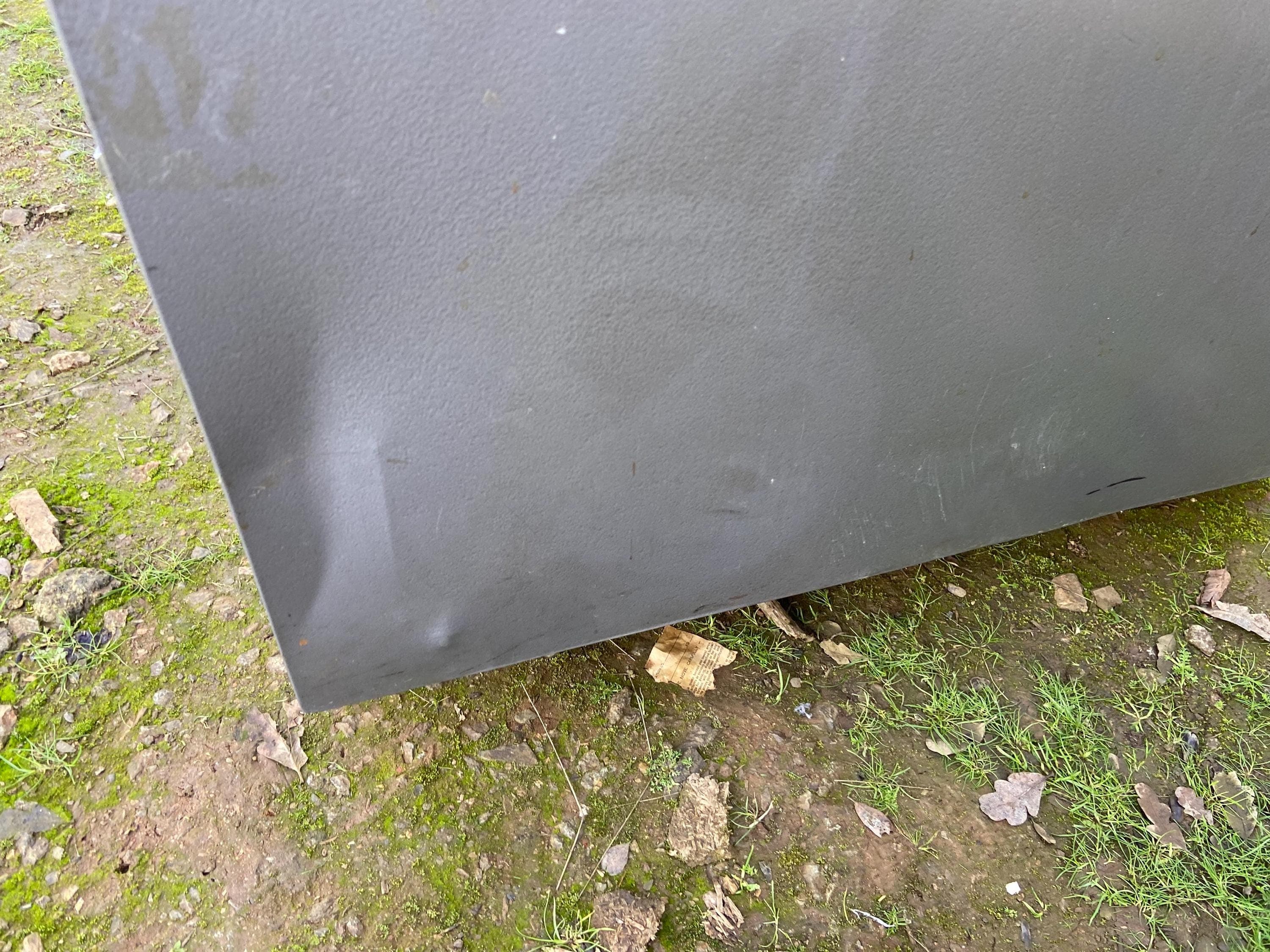 Vintage mid century modern metal tanker desk credenza workbench - Thumbnail 6