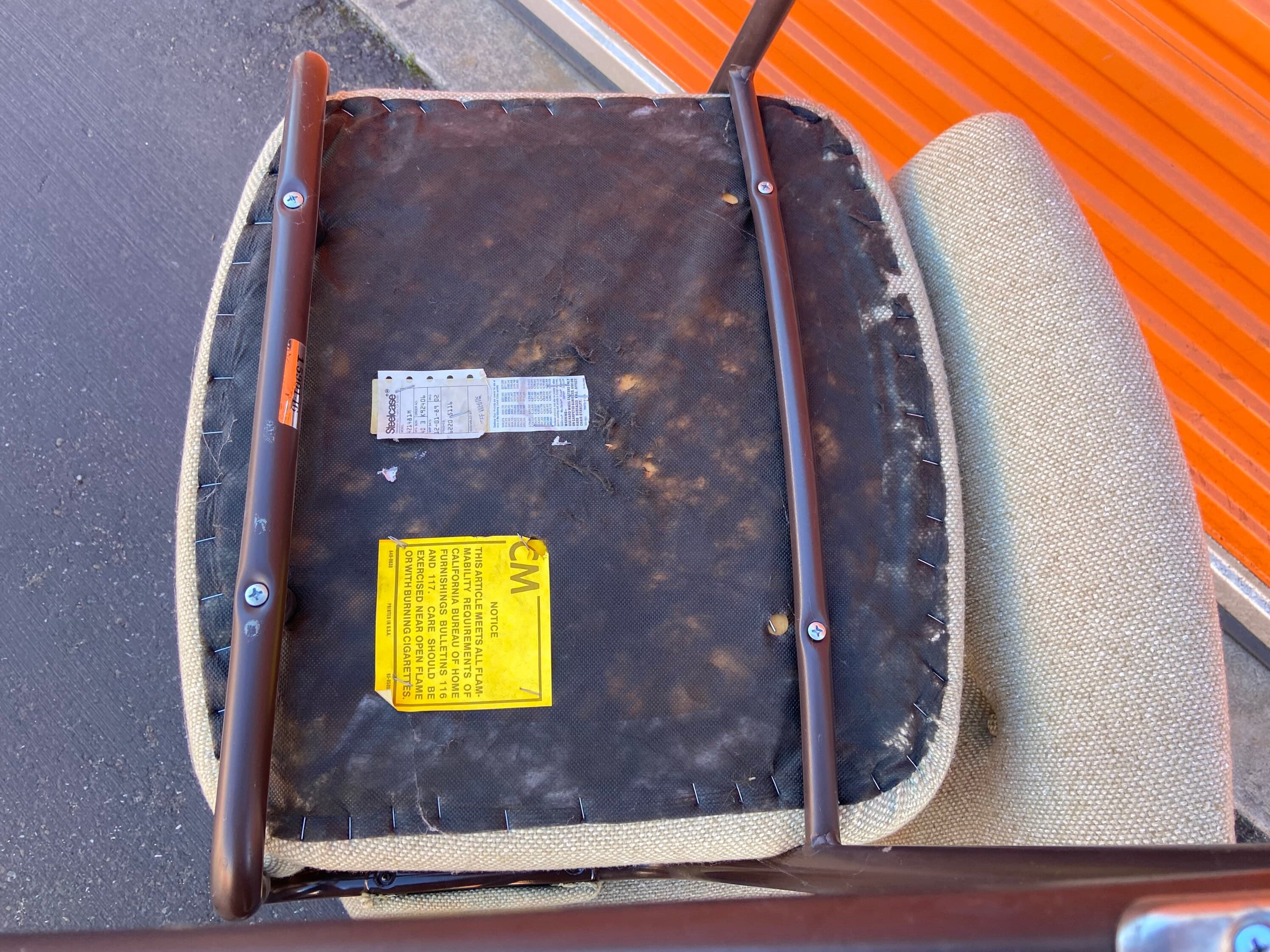 Steelcase vintage cantilevered upholstered armchairs set - Thumbnail 10