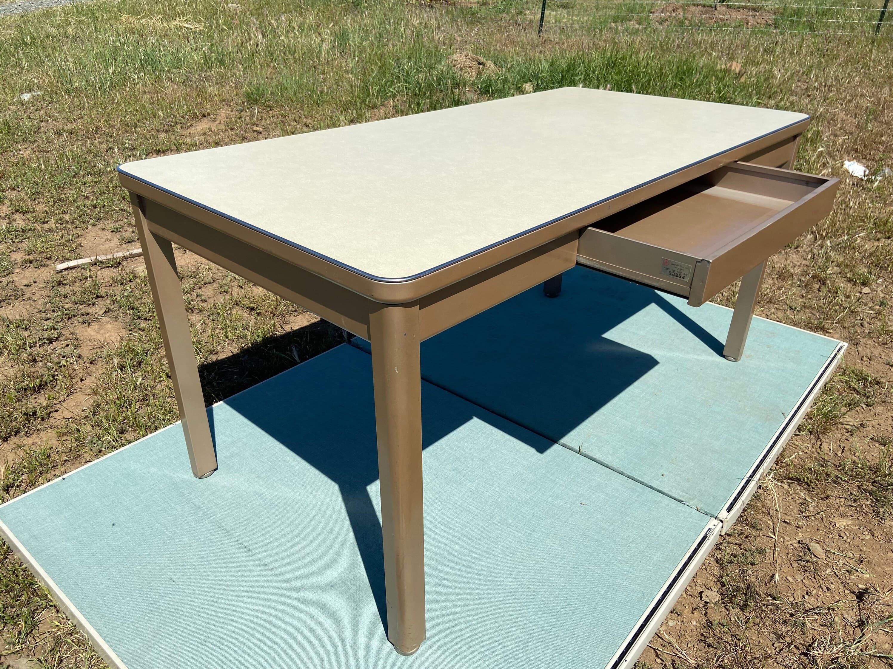 Vintage mid century modern metal tanker desk table - Thumbnail 5