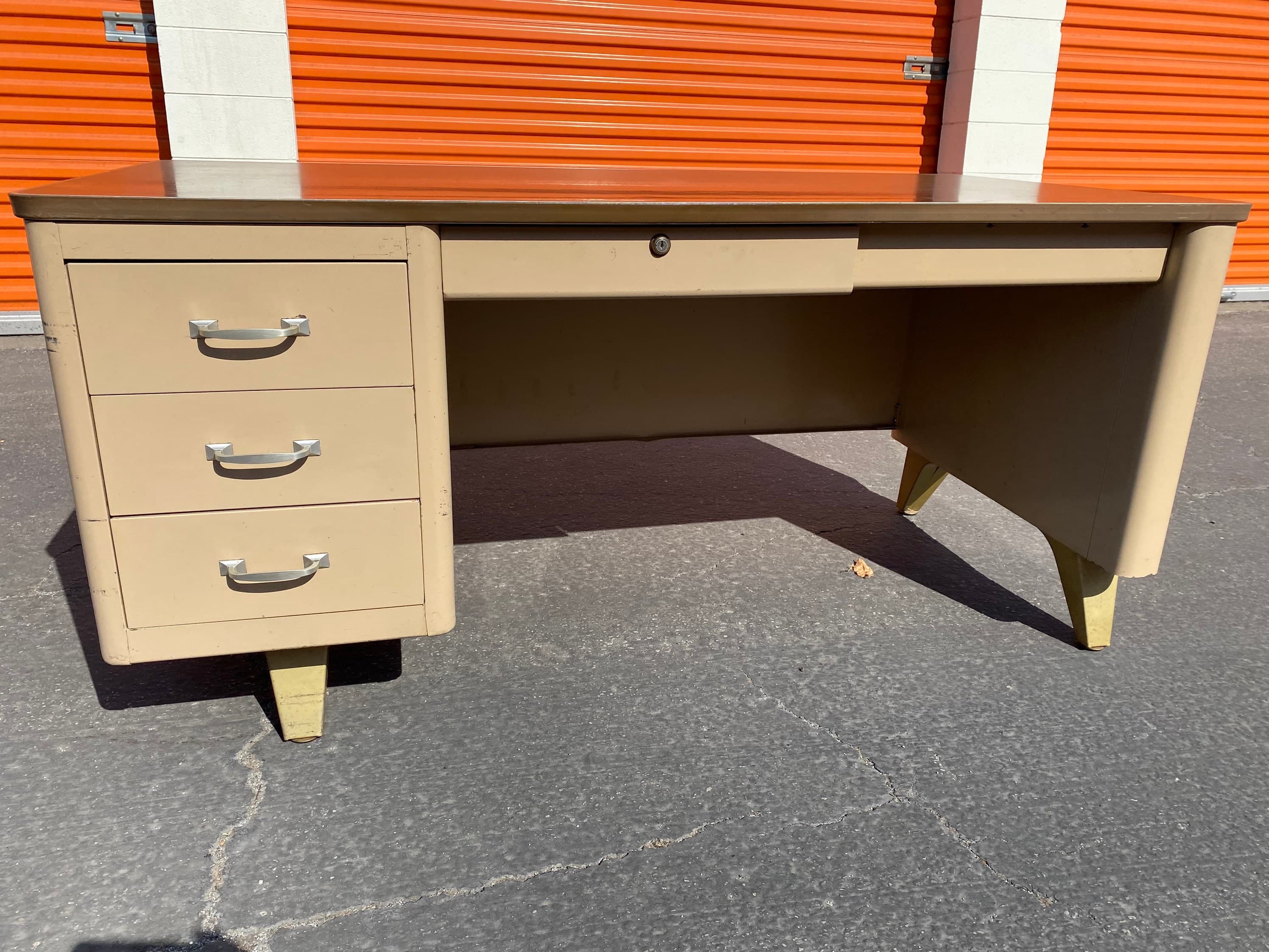 Cole steel vintage metal tanker desk - Image 1