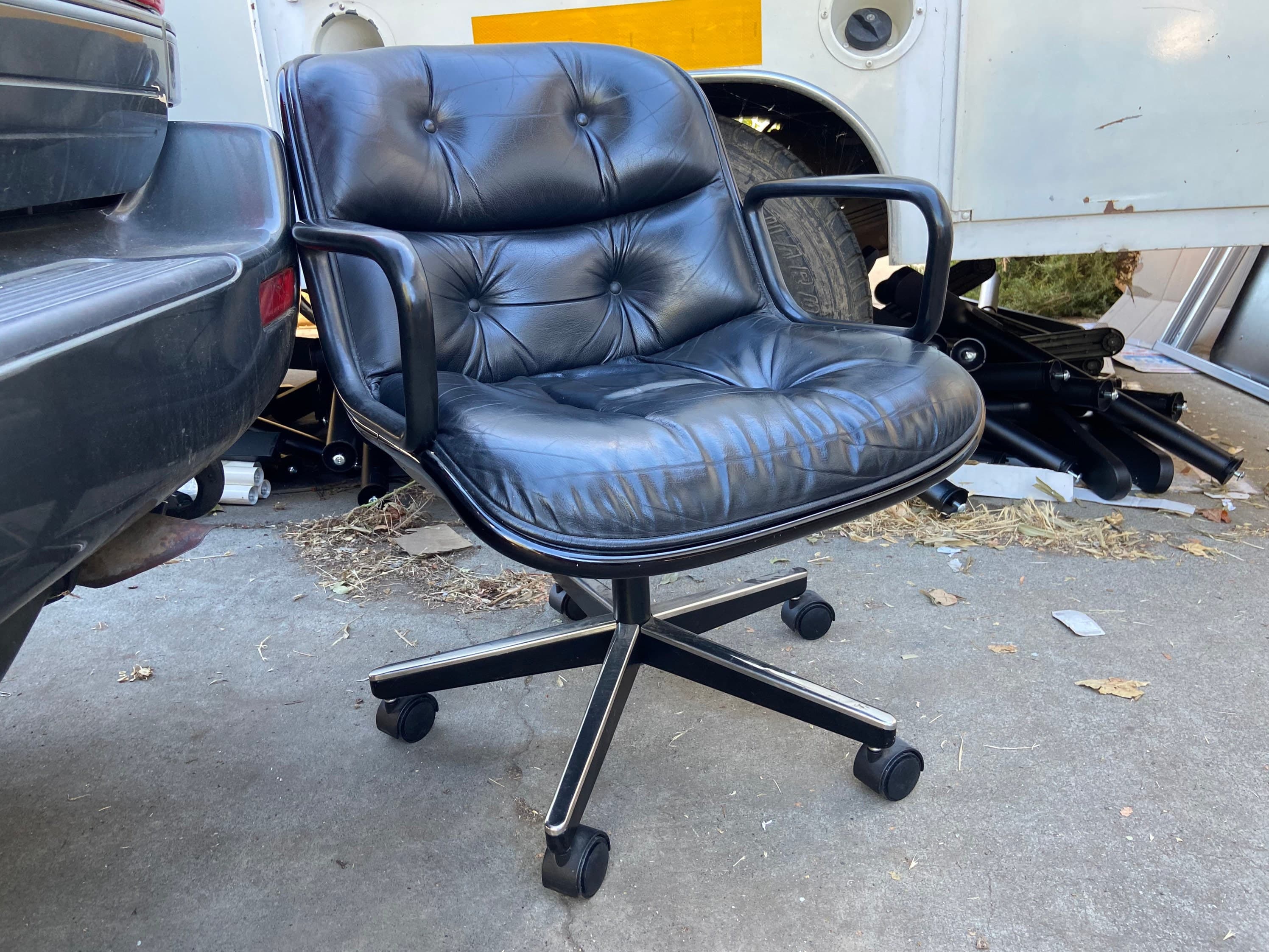 Knoll Charles pollock desk chair - Image 1