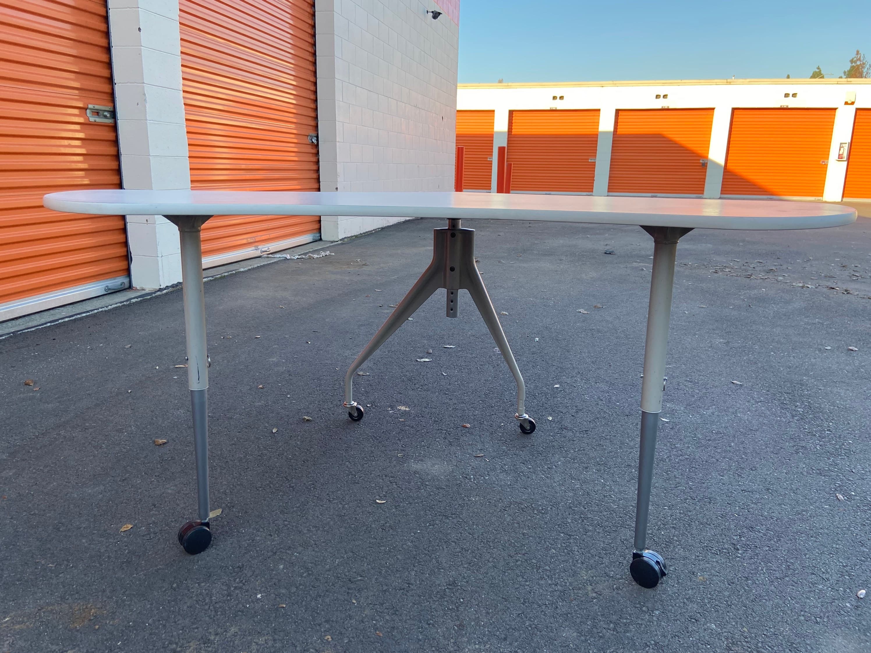 Vintage Herman Miller rolling table - Thumbnail 10