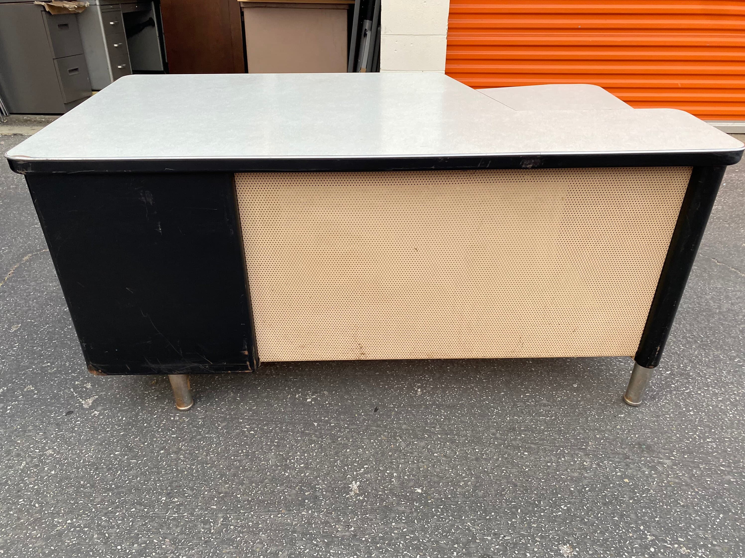 Vintage all steel aurora metal tanker desk - Thumbnail 7