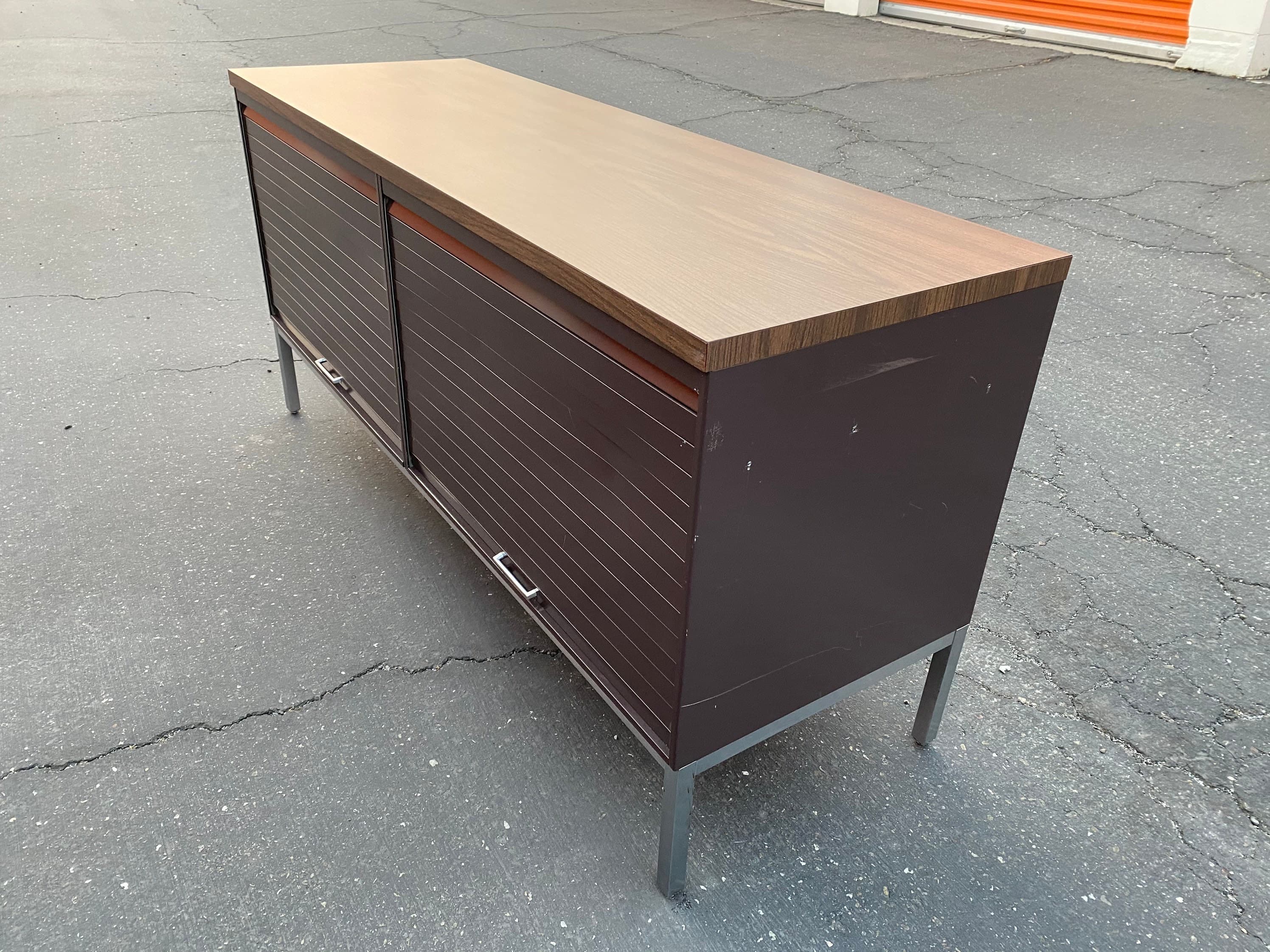 Vintage steelcase mid century modern credenza - Thumbnail 3