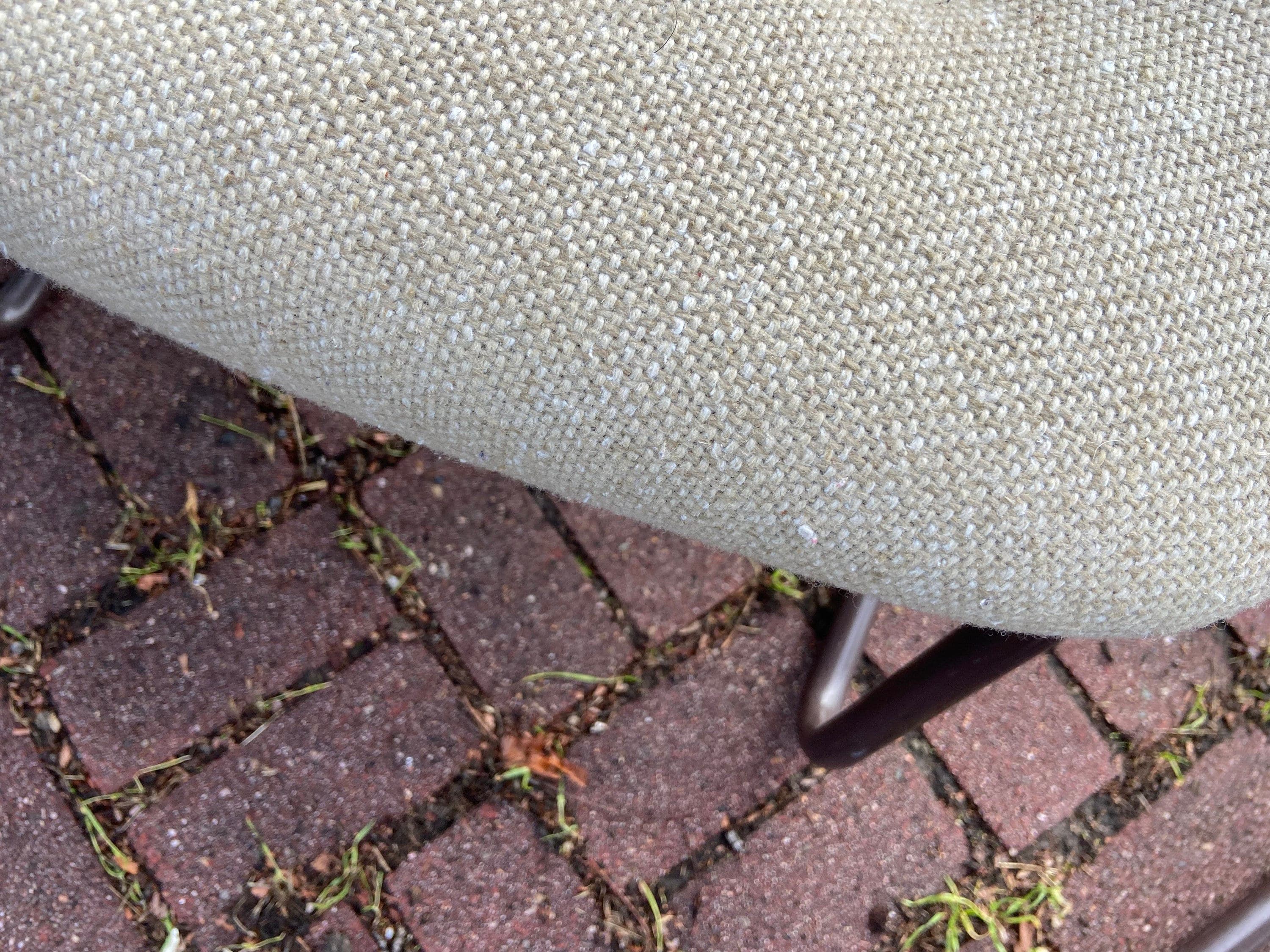 Steelcase vintage cantilevered upholstered armchairs set - Thumbnail 4