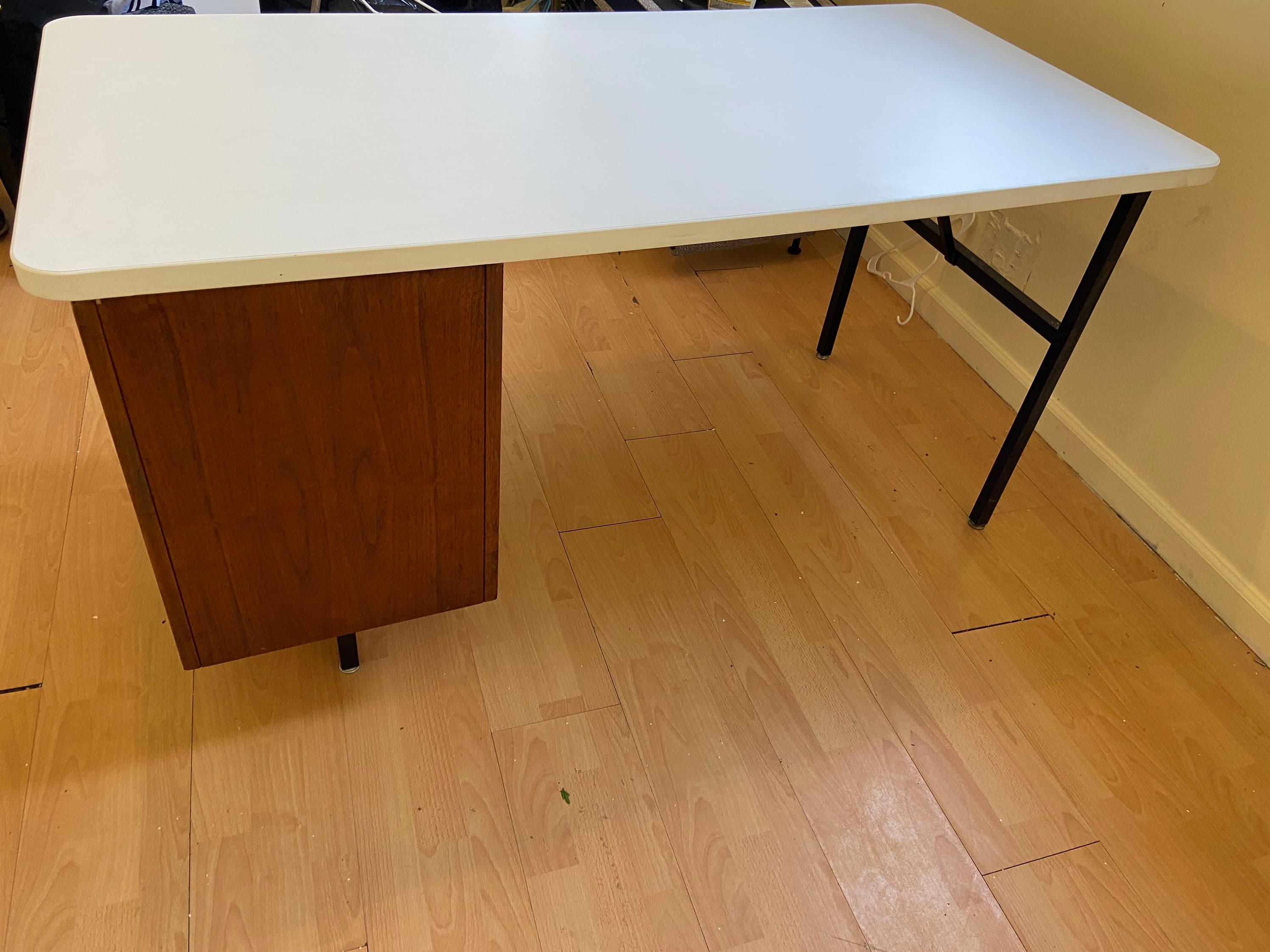 Vintage mid century modern wood veneer executive desk - Thumbnail 9