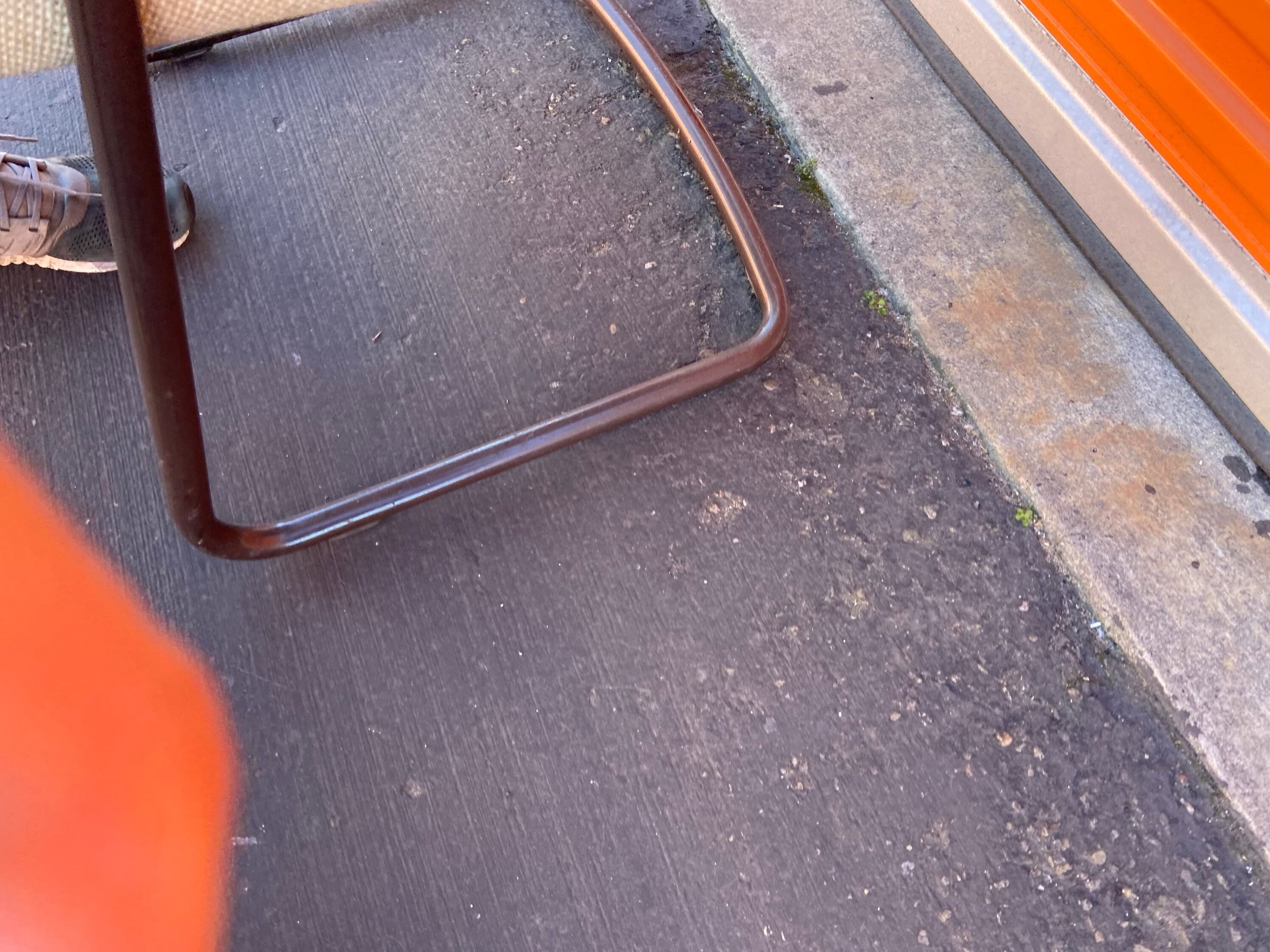 Steelcase vintage cantilevered upholstered armchairs set - Thumbnail 4