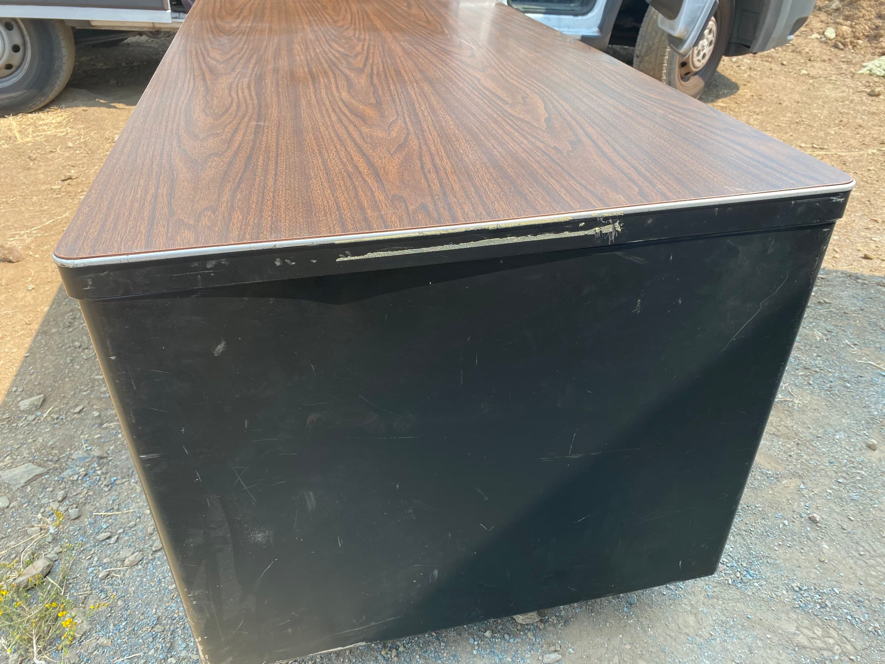 Art metal vintage metal tanker desk with type writer shelf - Thumbnail 8