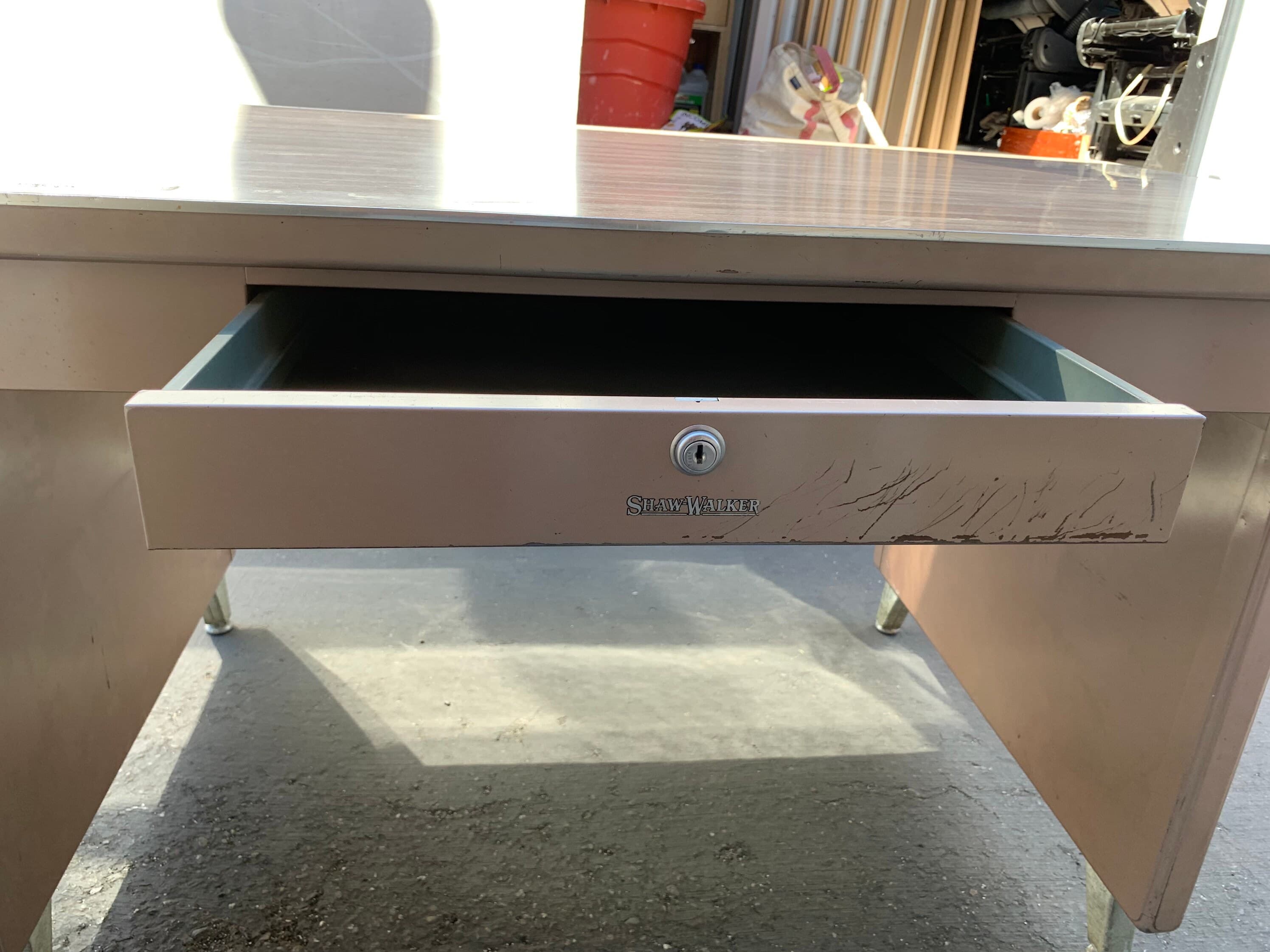 Shaw walker vintage metal tanker desk table - Thumbnail 7