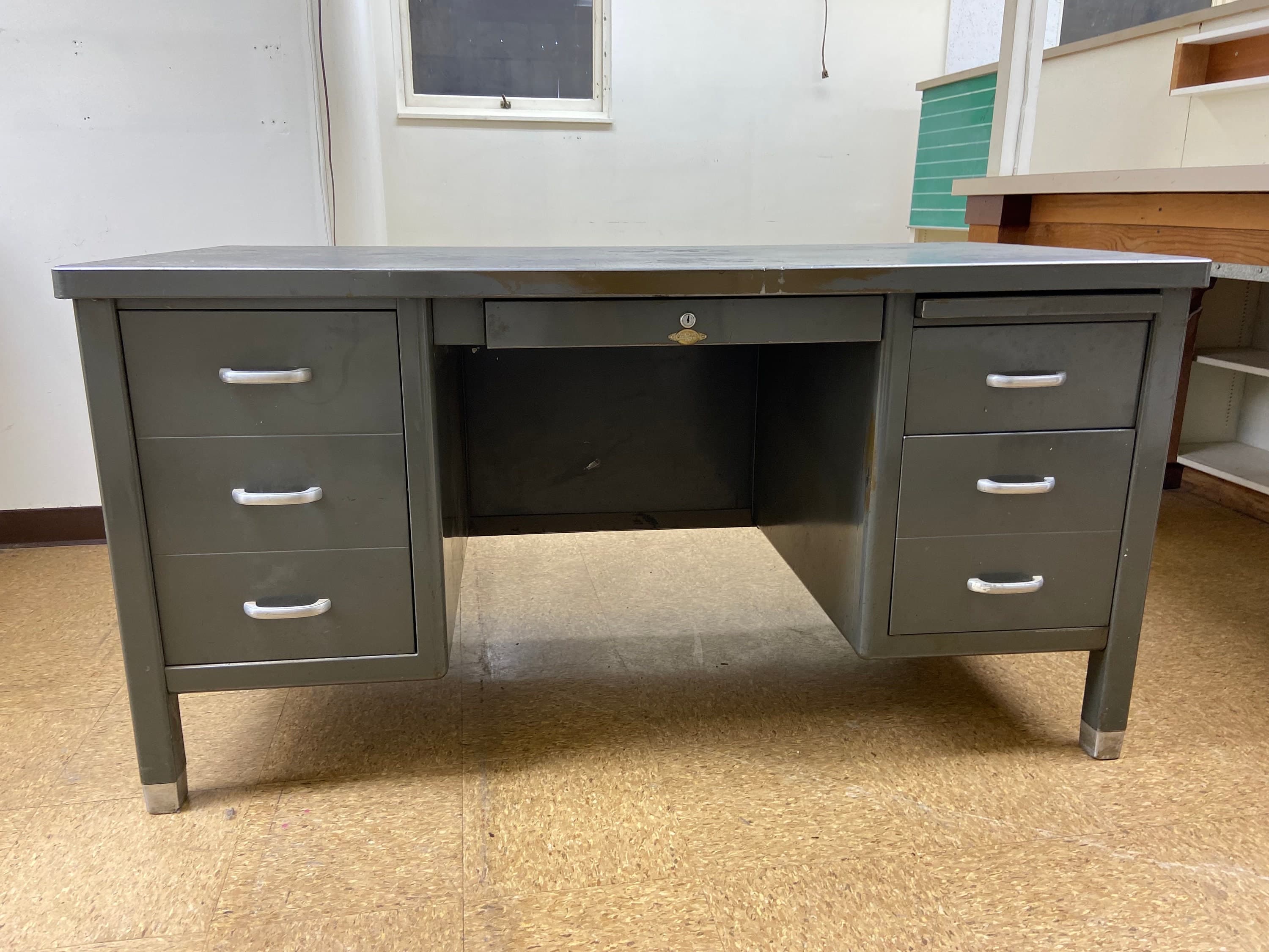 Art metal vintage metal tanker desk with typewriter - Image 1