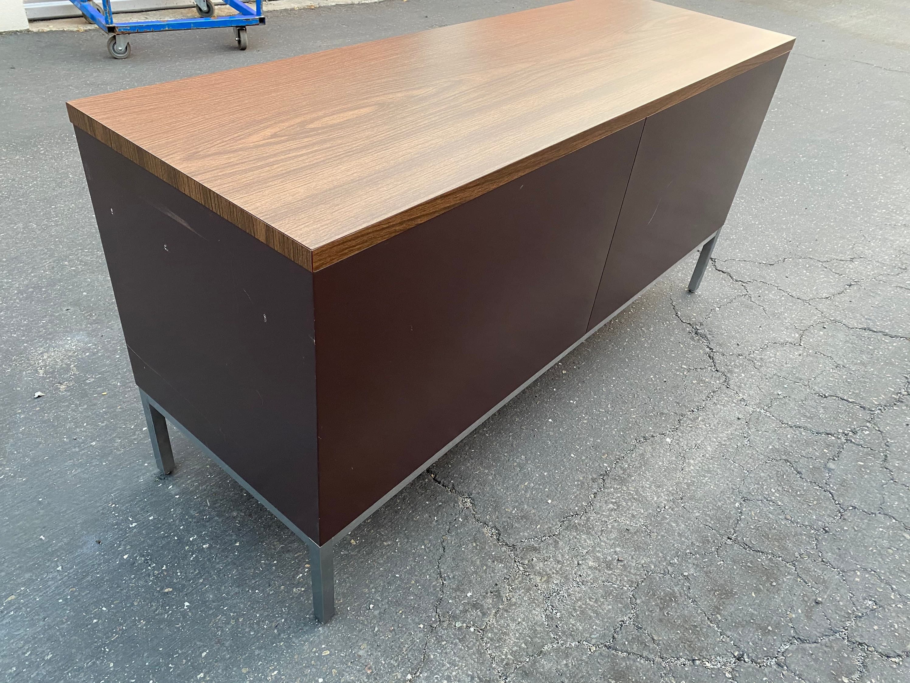 Vintage steelcase mid century modern credenza - Thumbnail 4