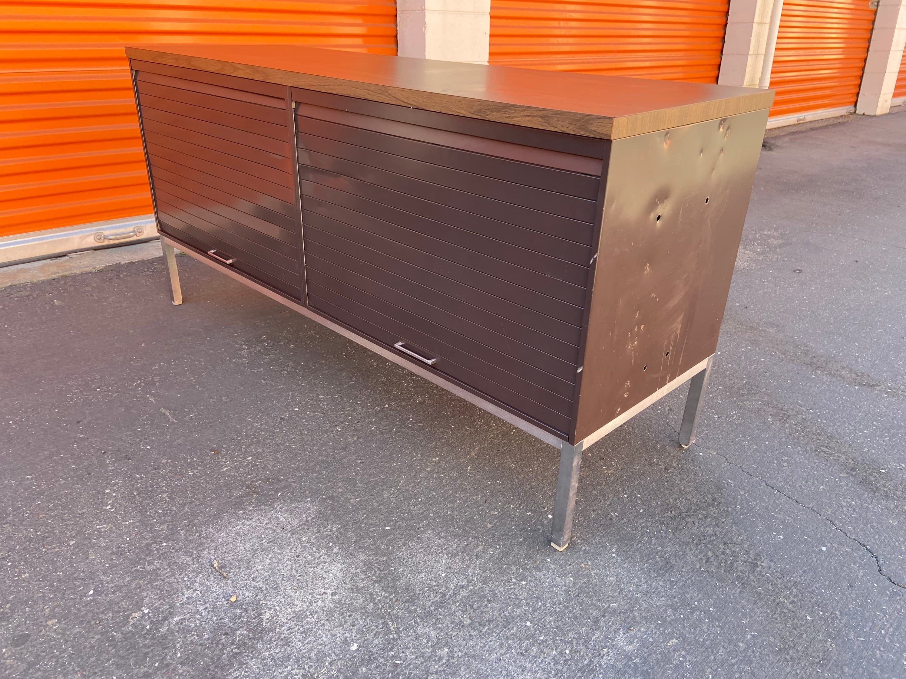 Steelcase vintage mid century modern credenza sideboard - Thumbnail 3