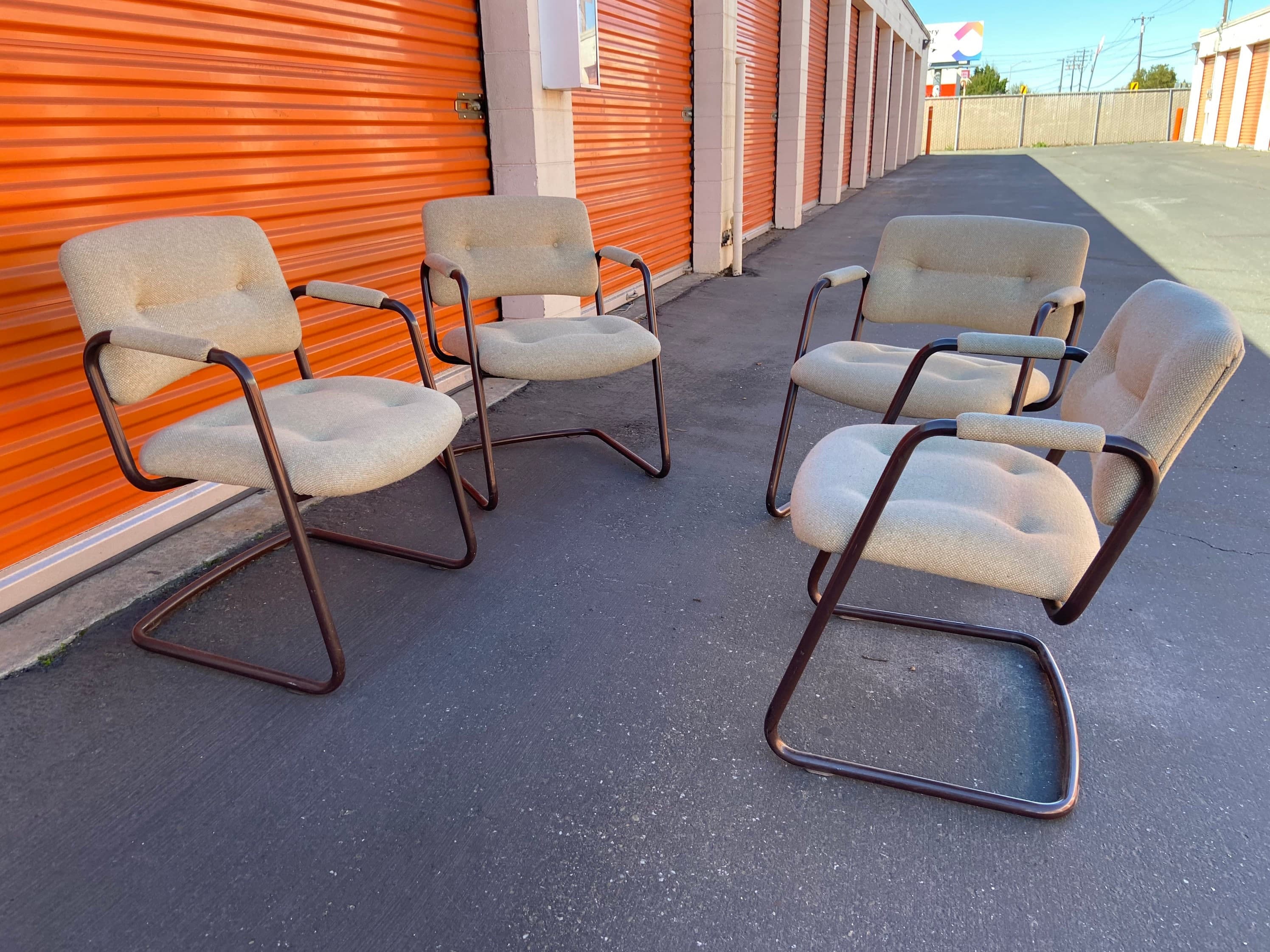 Steelcase vintage cantilevered upholstered armchairs set - Image 1