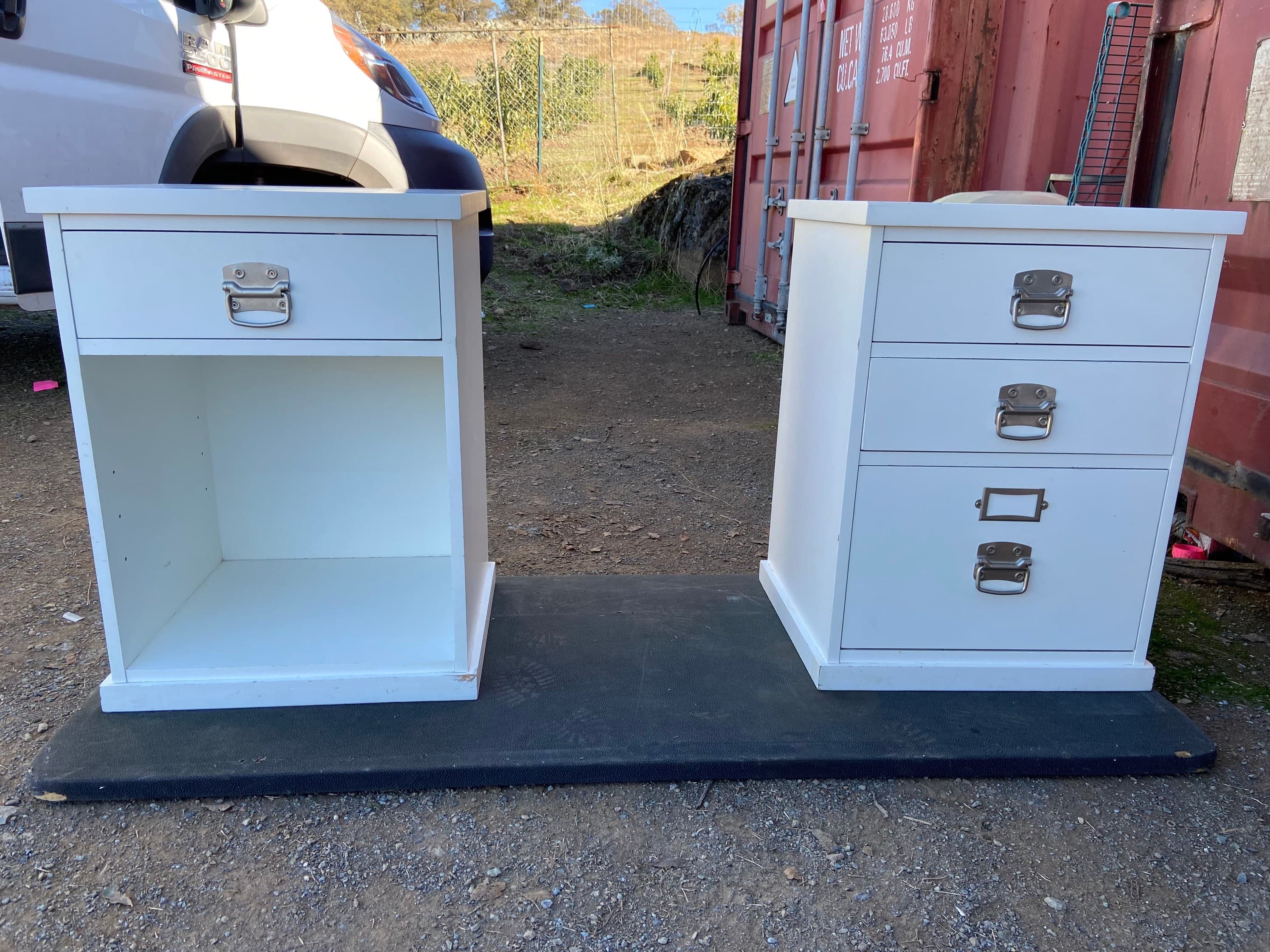 Pottery Barn Bedford Desk needs refinishing - Thumbnail 4