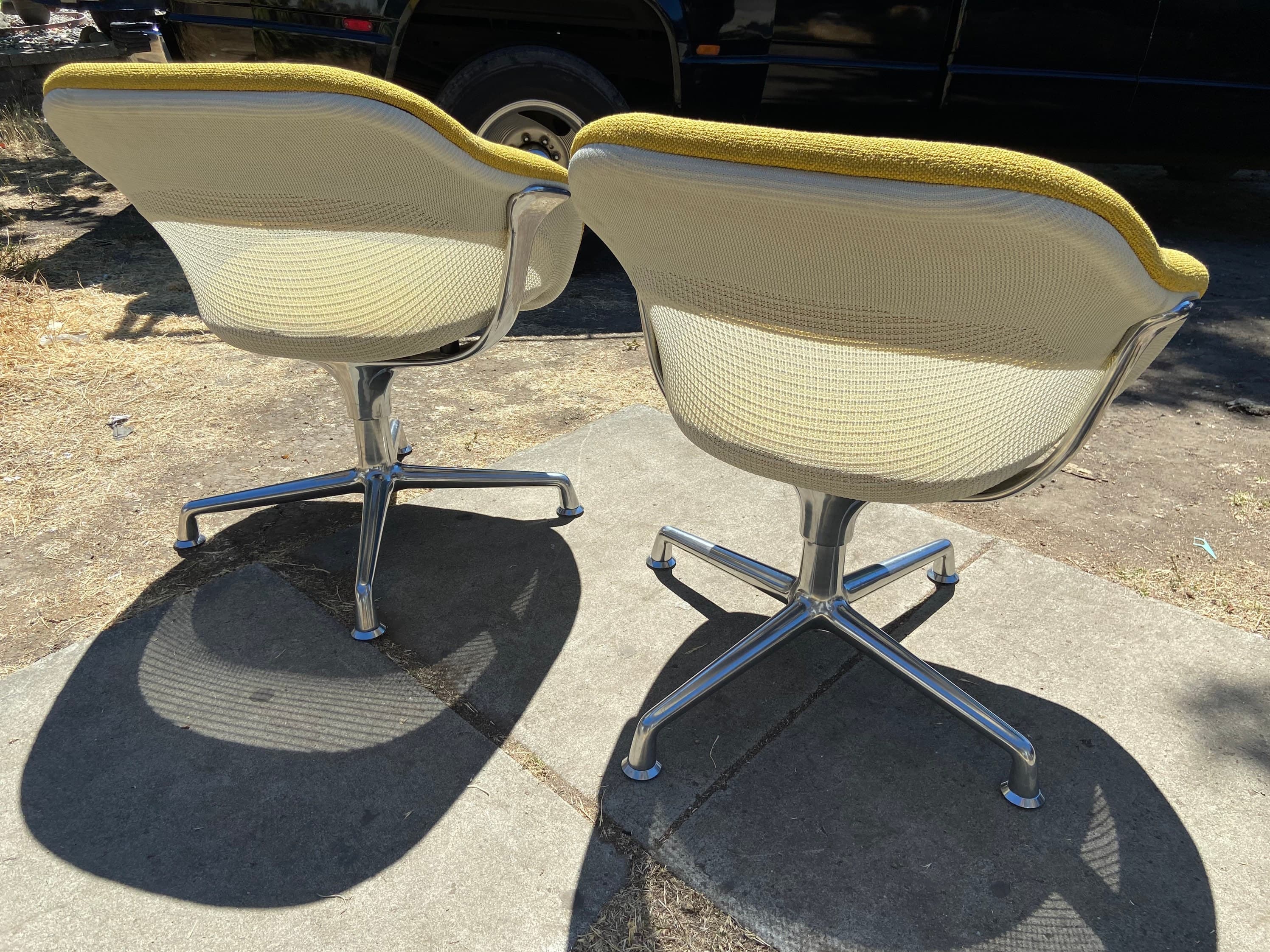 Steelcase coalesse lounge chairs s-w 1 - Thumbnail 3