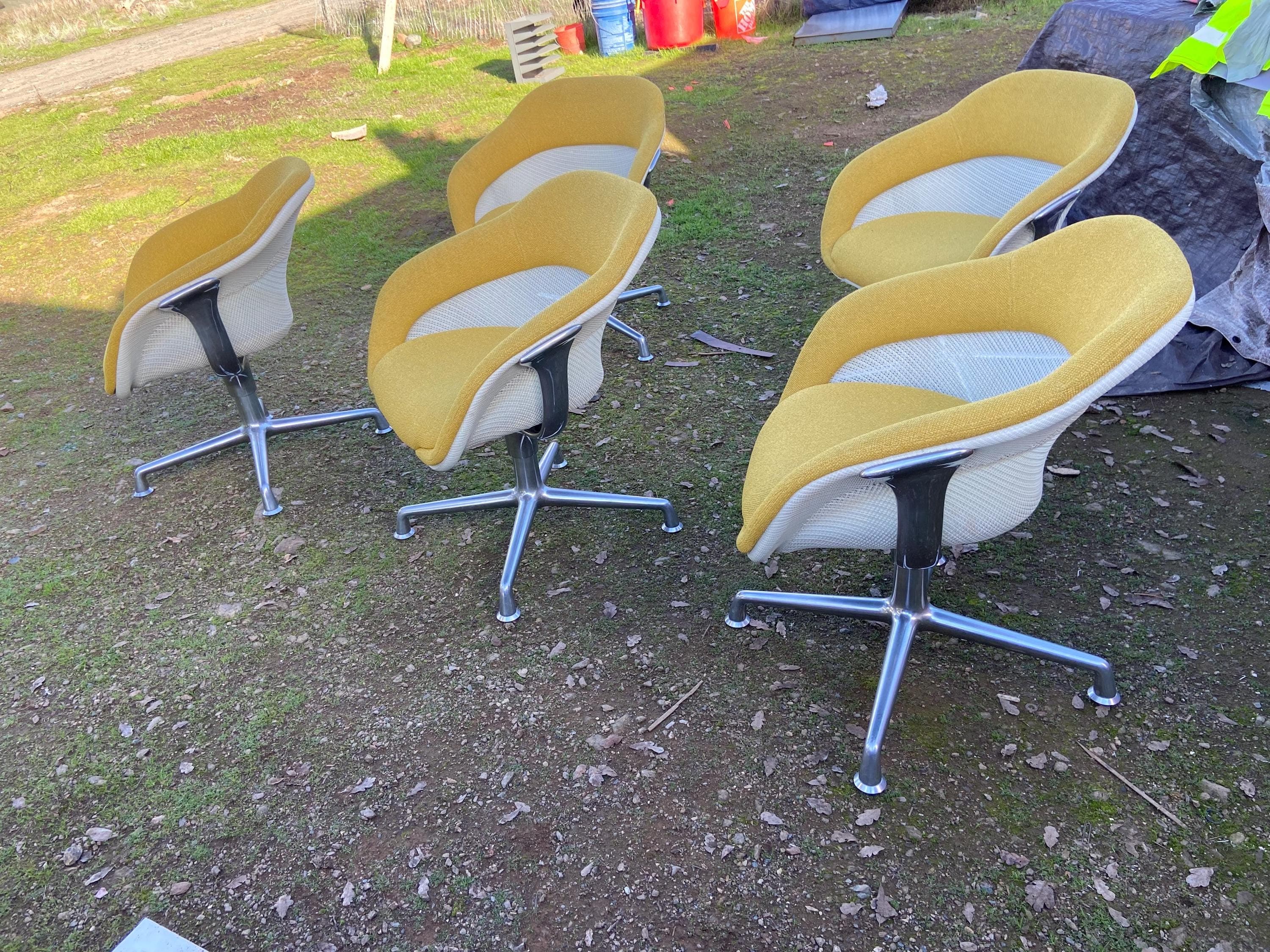 vintage modern Steelcase coalesse lounge chair set of 5 - Thumbnail 4