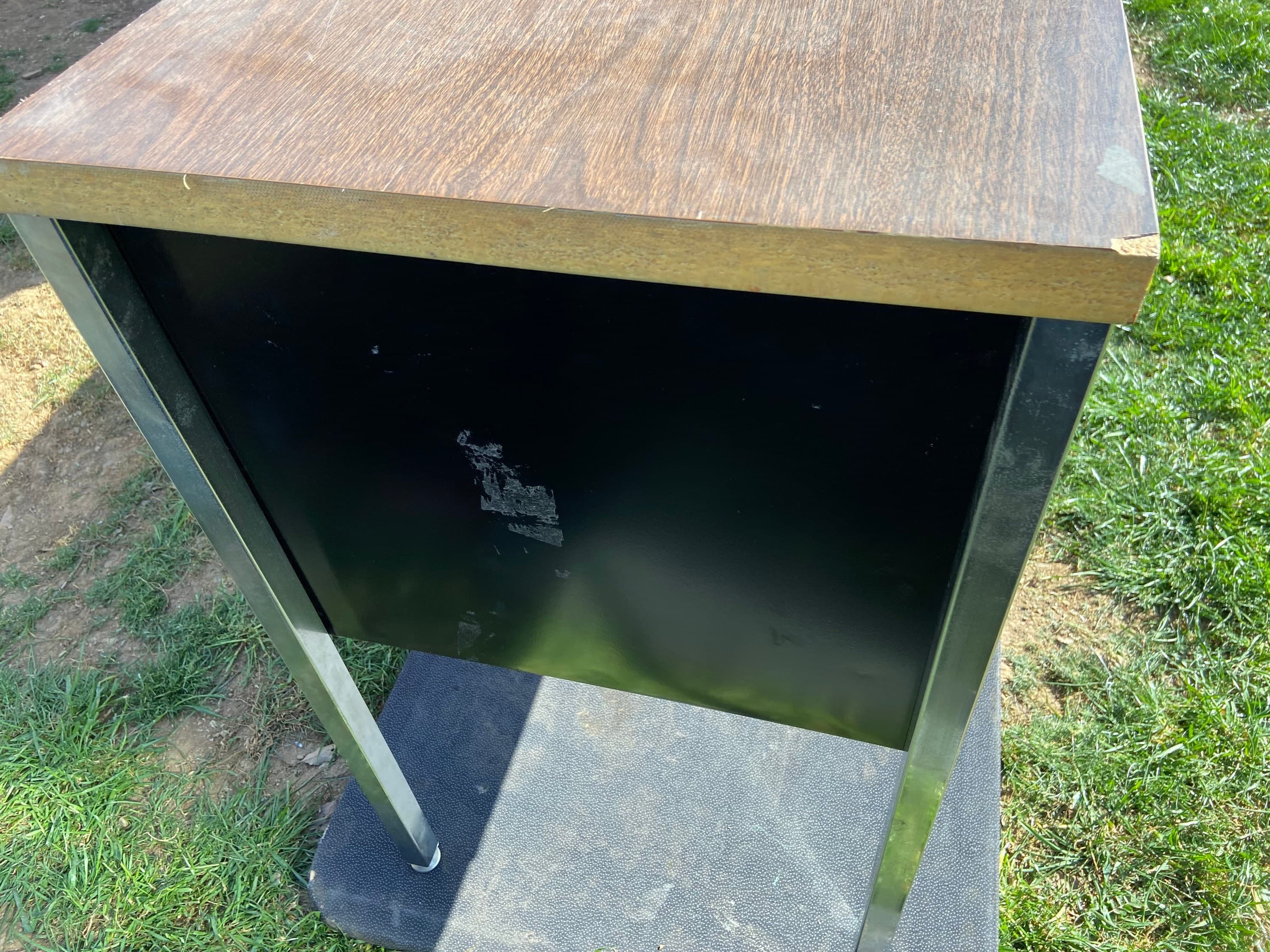 Vintage metal credenza sideboard - Thumbnail 4