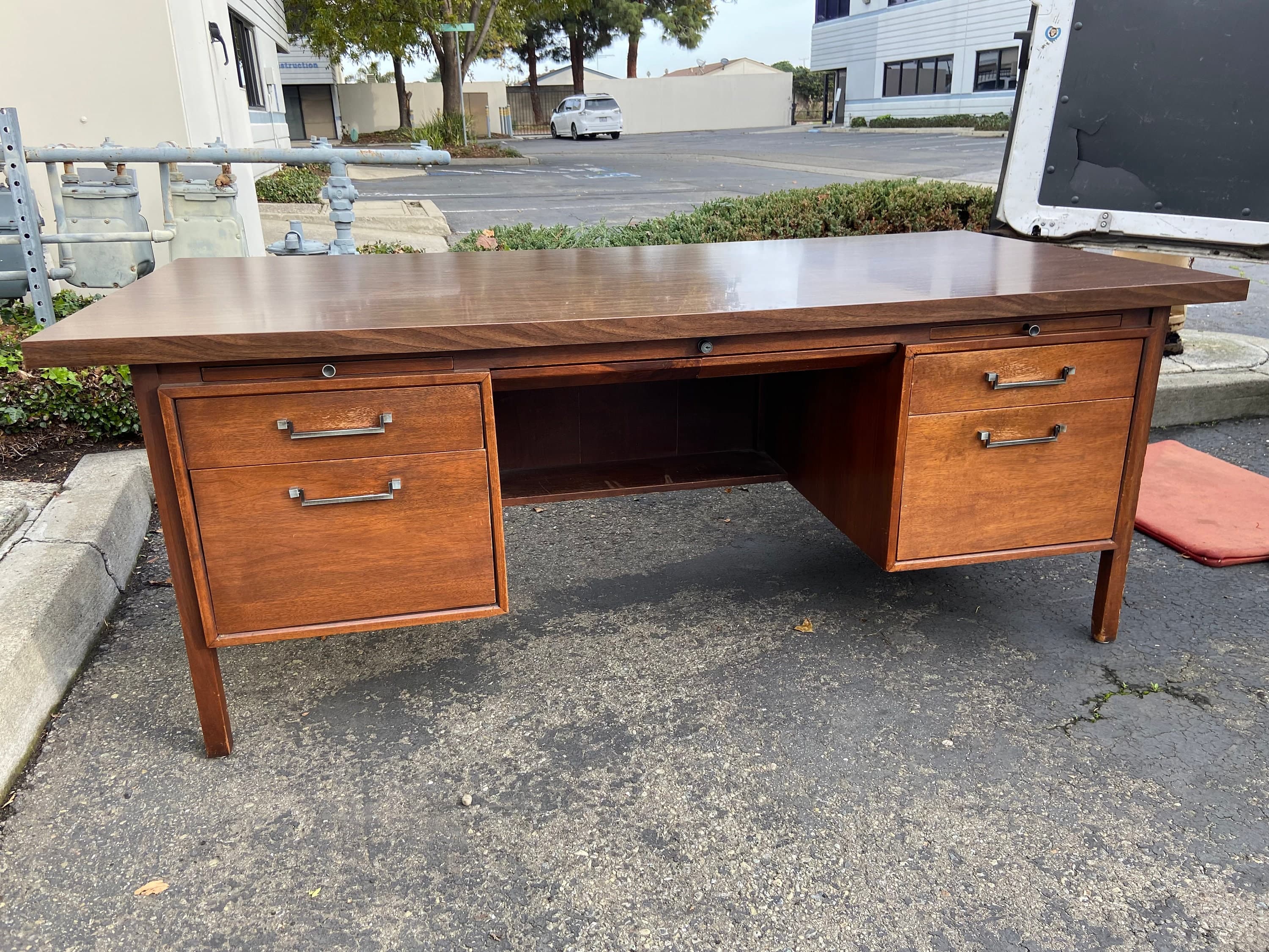 Vintage mid century modern desk - Image 1