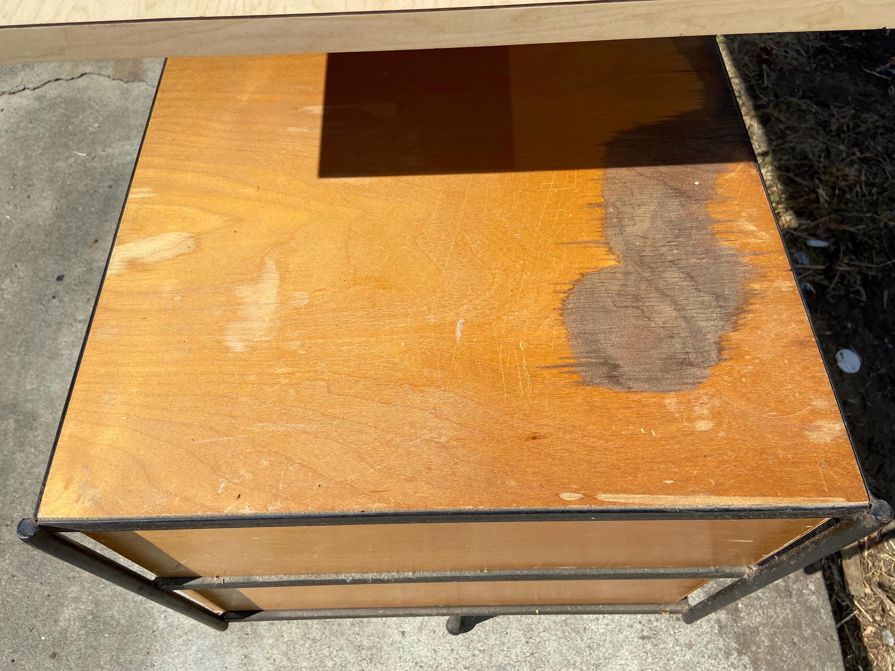 1950’s floating desk by D.R. Bates & Jackson Gregory jr for Vista of California needs some refinishing - Thumbnail 3