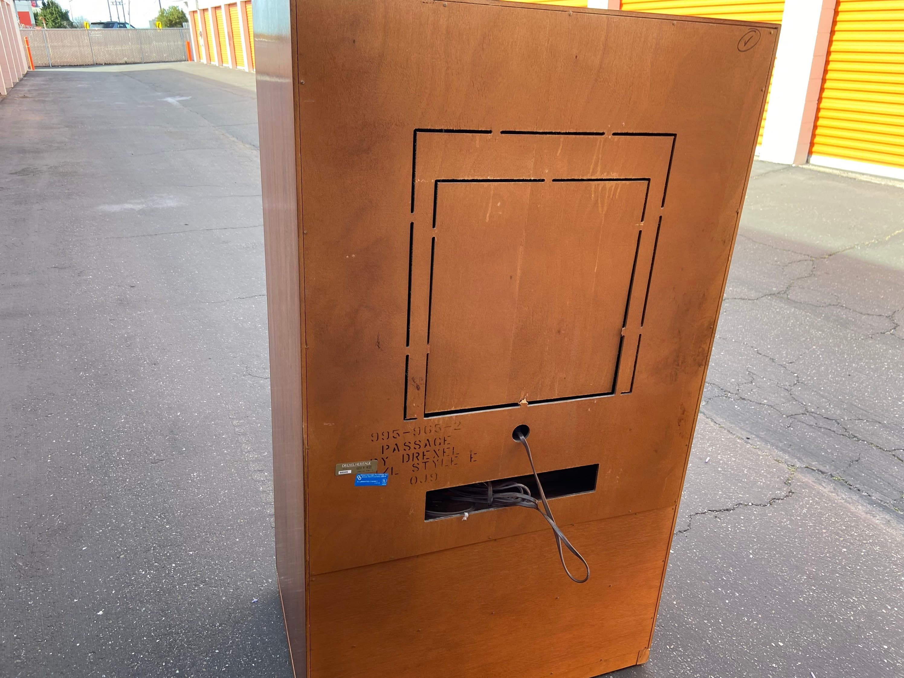 Vintage Drexel heritage tv stand armoire storage cabinet - Thumbnail 5