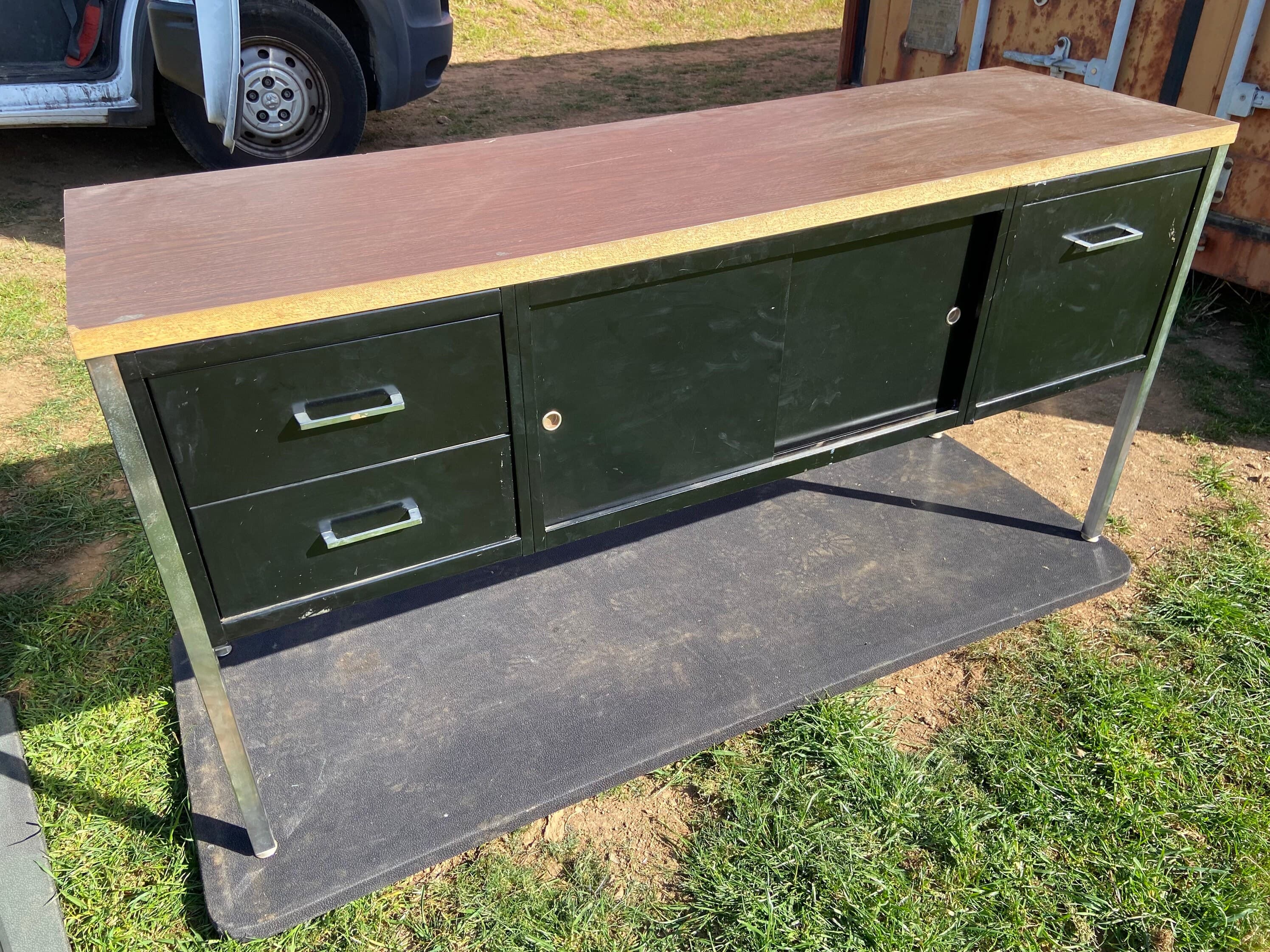 Vintage metal credenza sideboard - Thumbnail 10