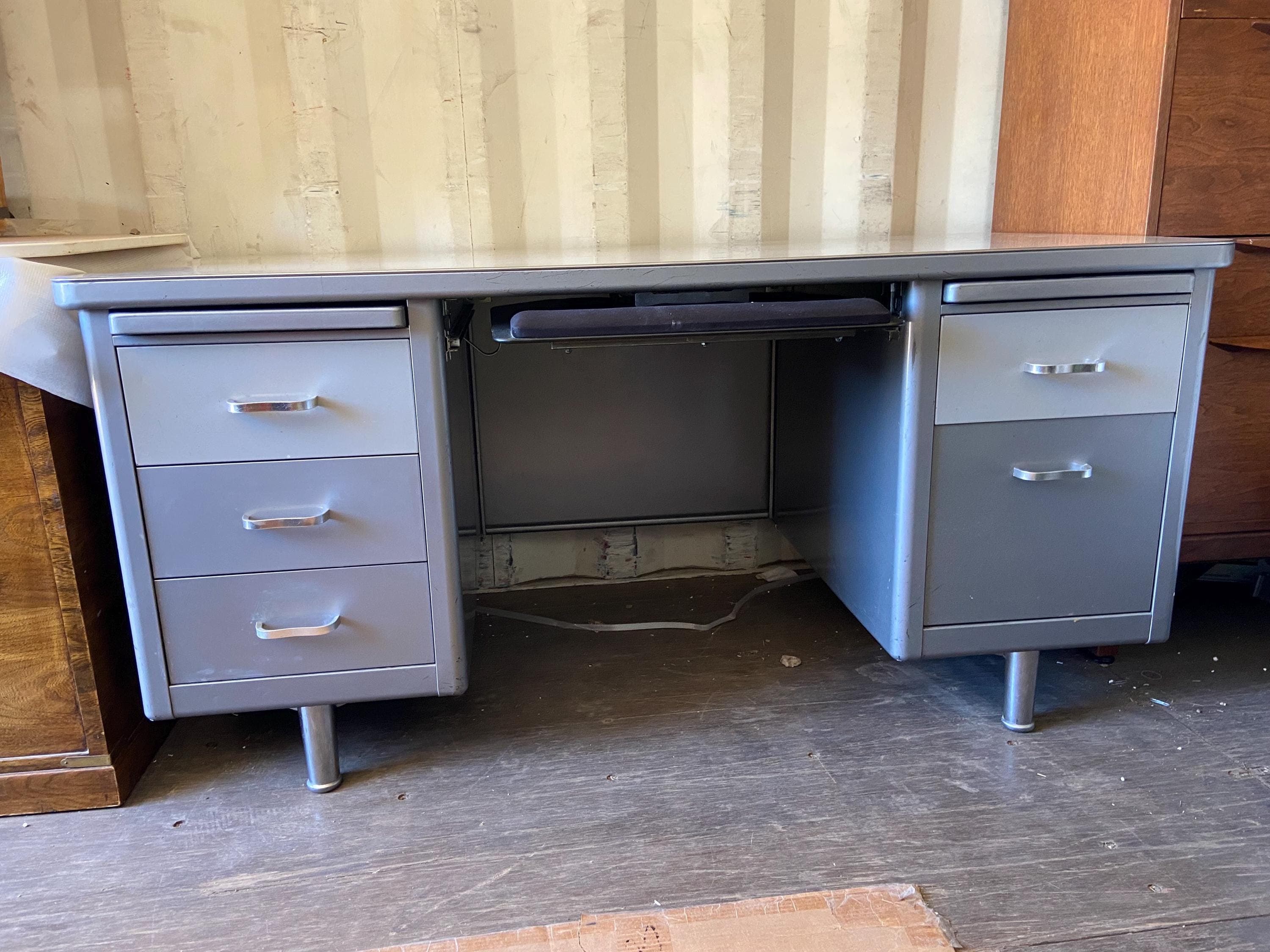 Steelcase vintage mid century modern tanker desk - Thumbnail 4