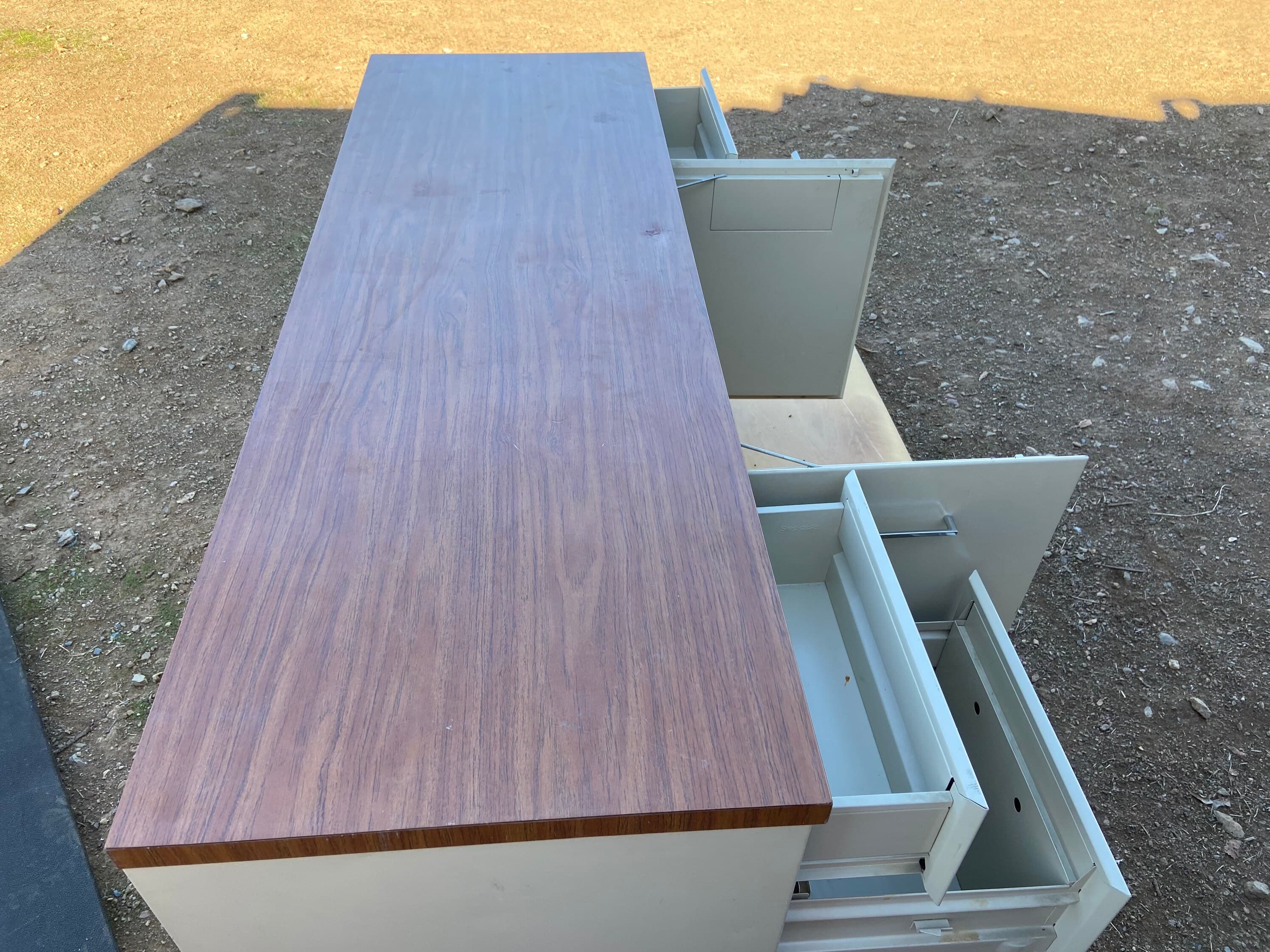 Steelcase vintage metal tanker credenza - Thumbnail 10