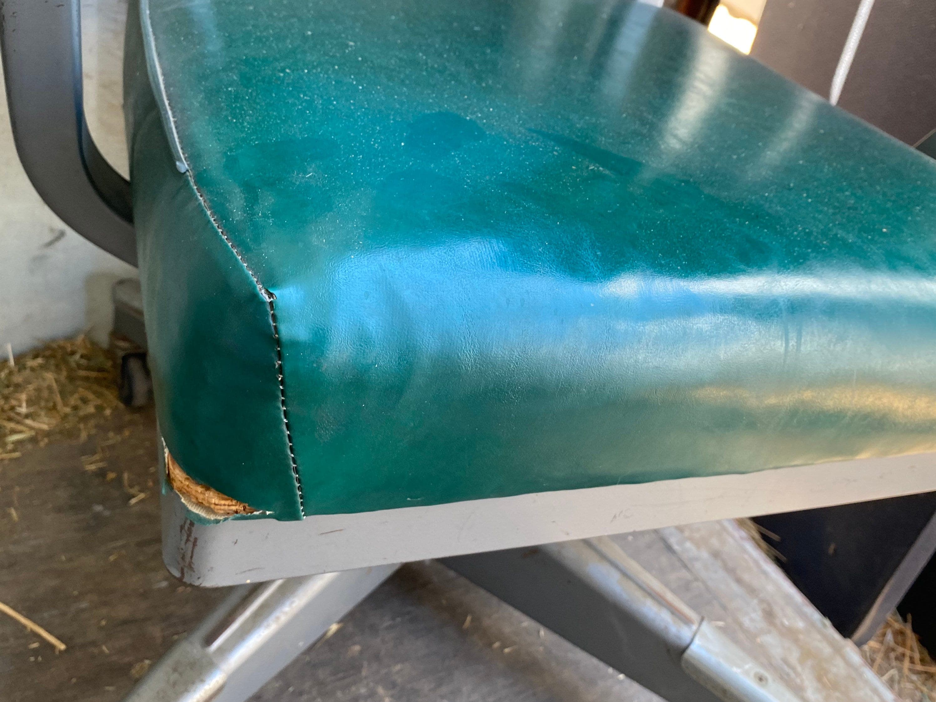 Vintage metal tanker desk set and chair - Thumbnail 3