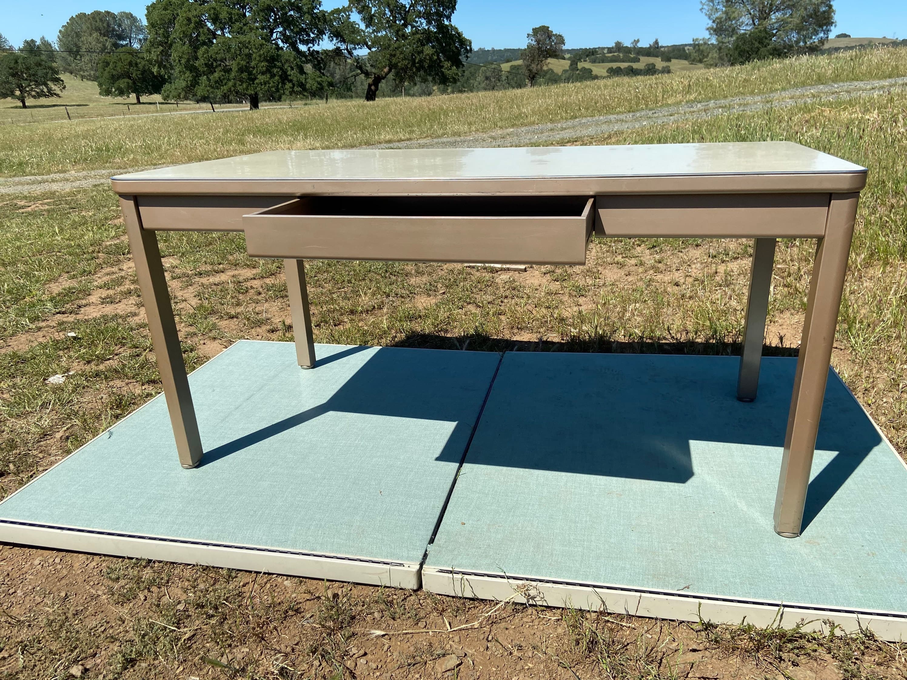 Vintage mid century modern metal tanker desk table - Thumbnail 3