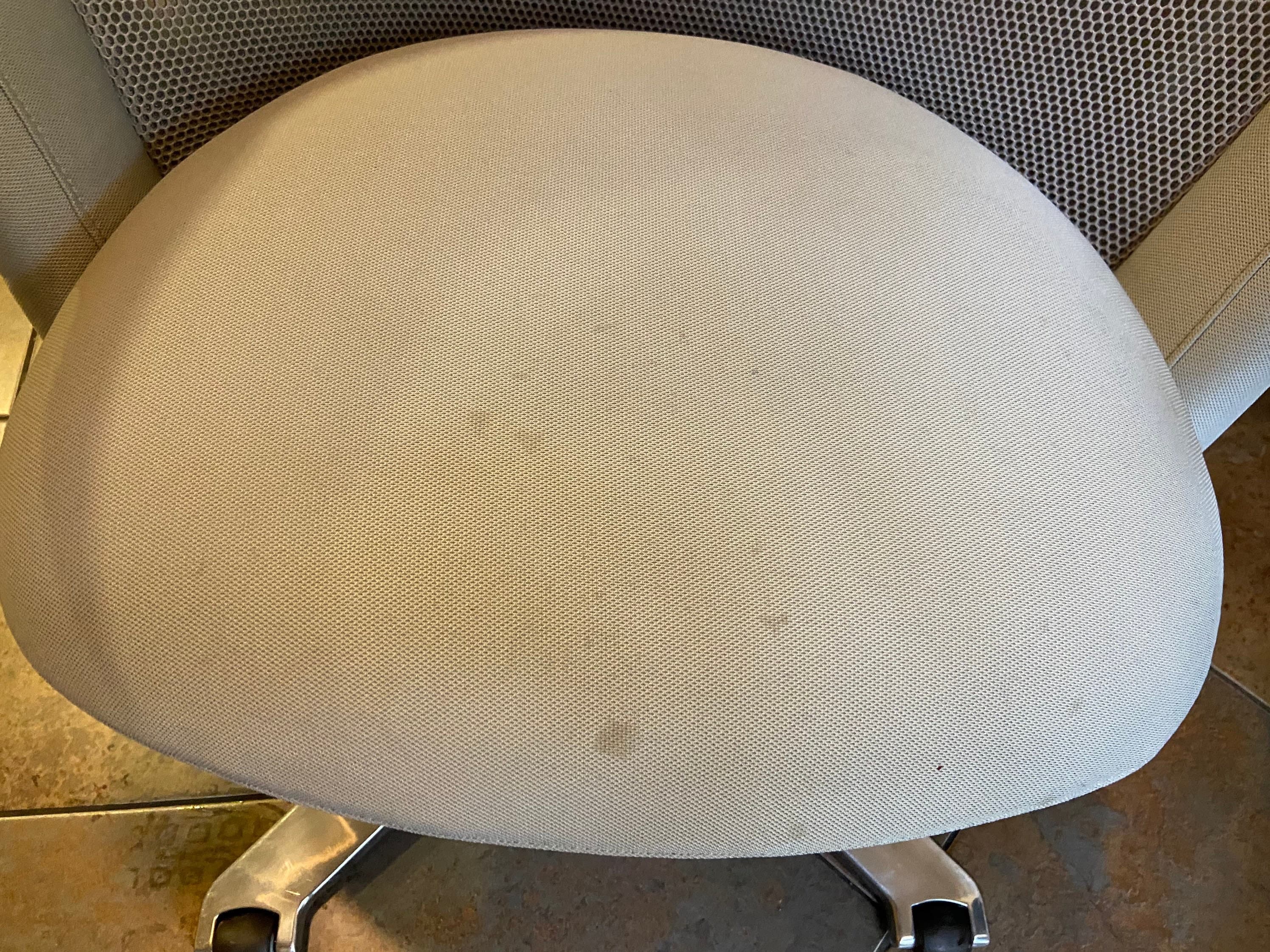 i2i steelcase lounge chair - Thumbnail 6