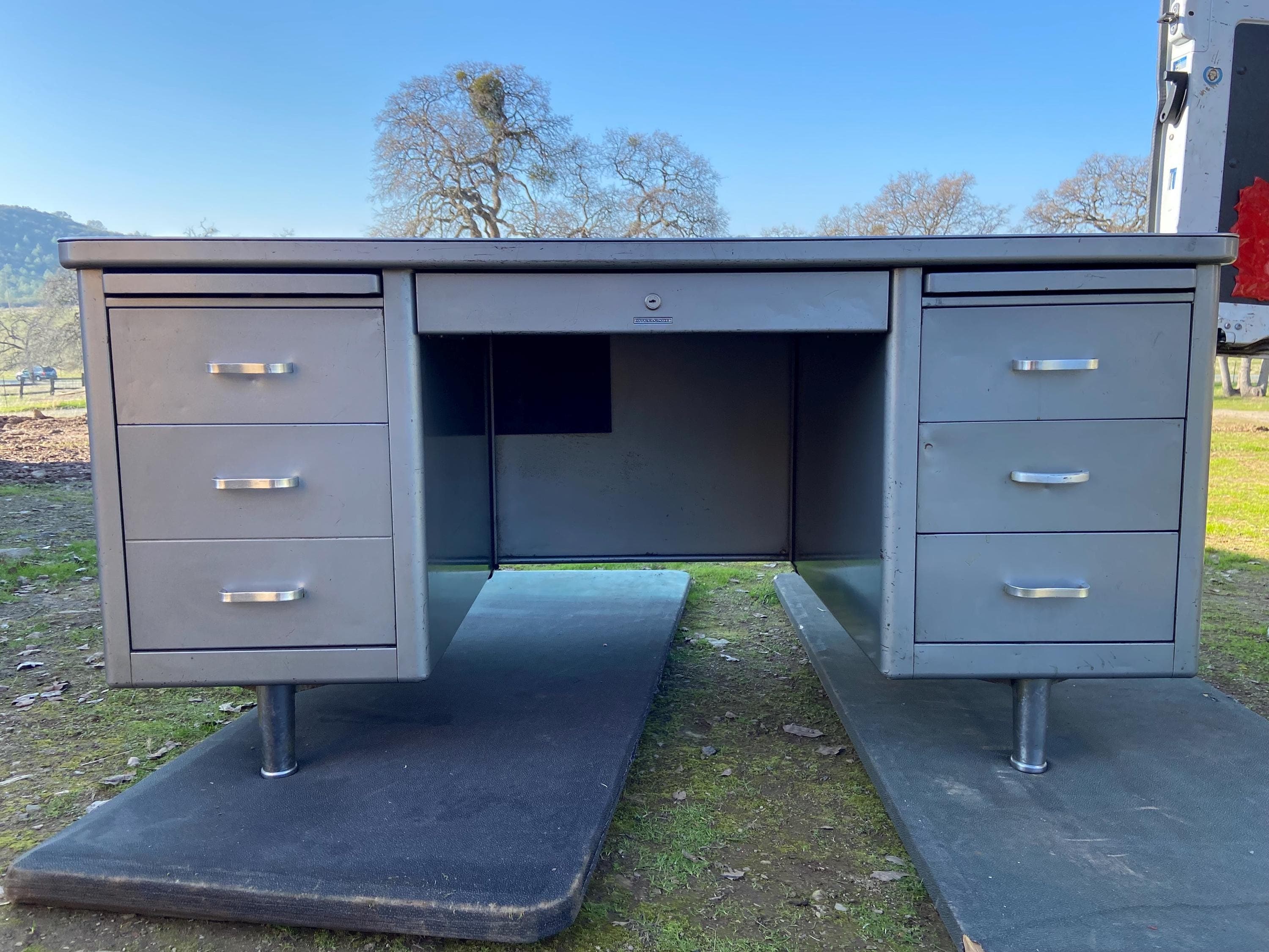 Steelcase vintage industrial metal tanker desk - Image 1