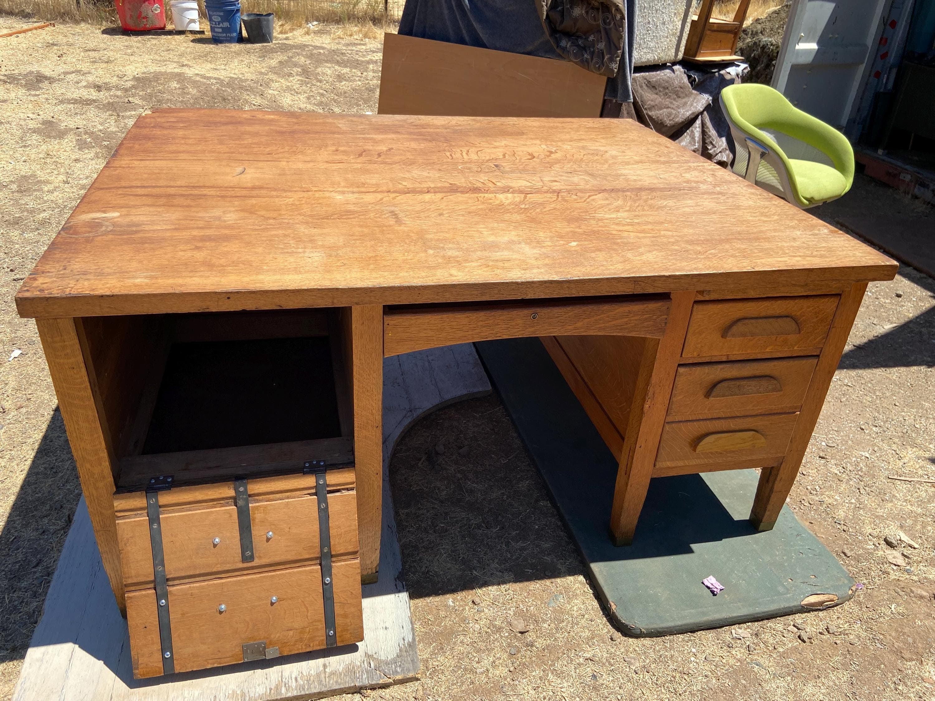 antique Rucker fuller oak partners desk needs restoration - Thumbnail 5