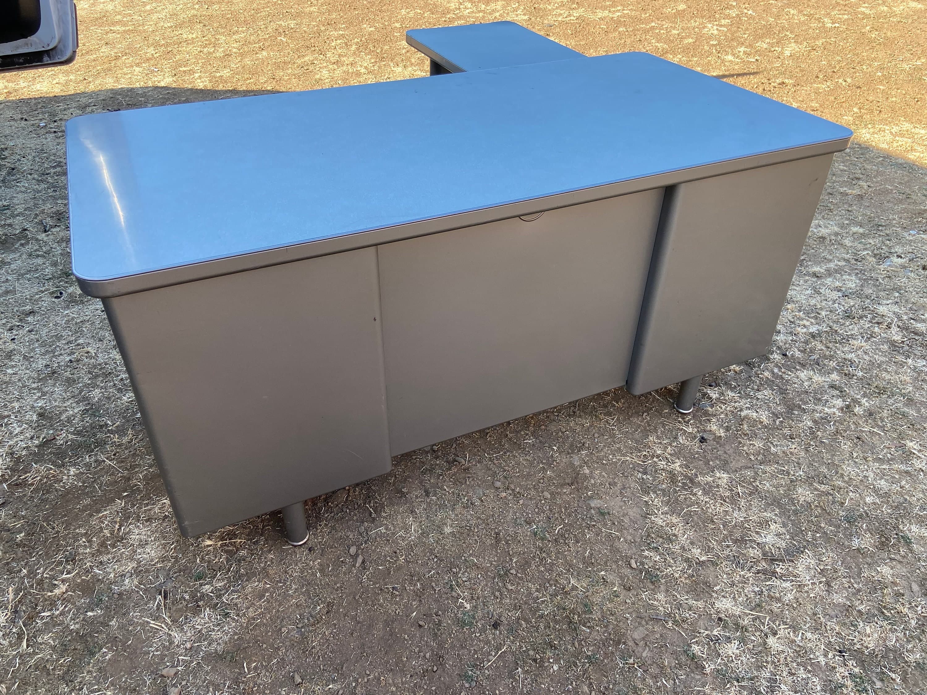 Steelcase vintage mid century modern L shape desk with return - Thumbnail 4