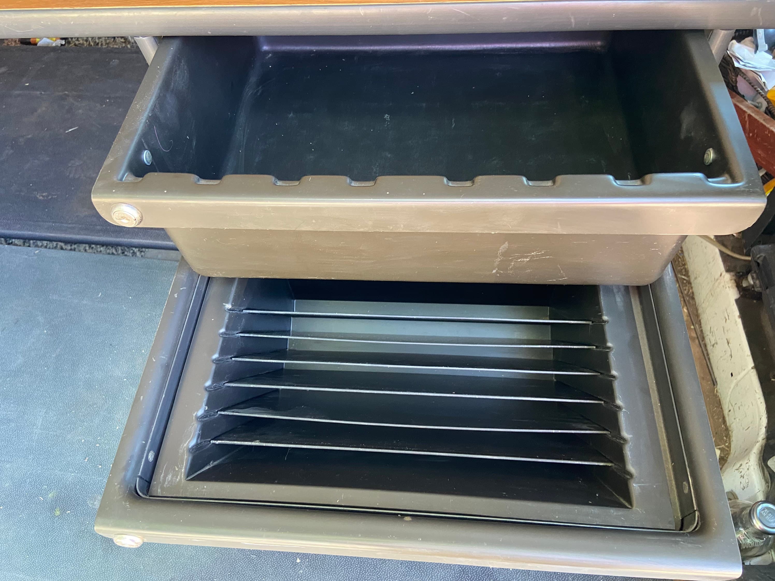 Vintage Herman Miller work table desk by George Nelson - Thumbnail 10