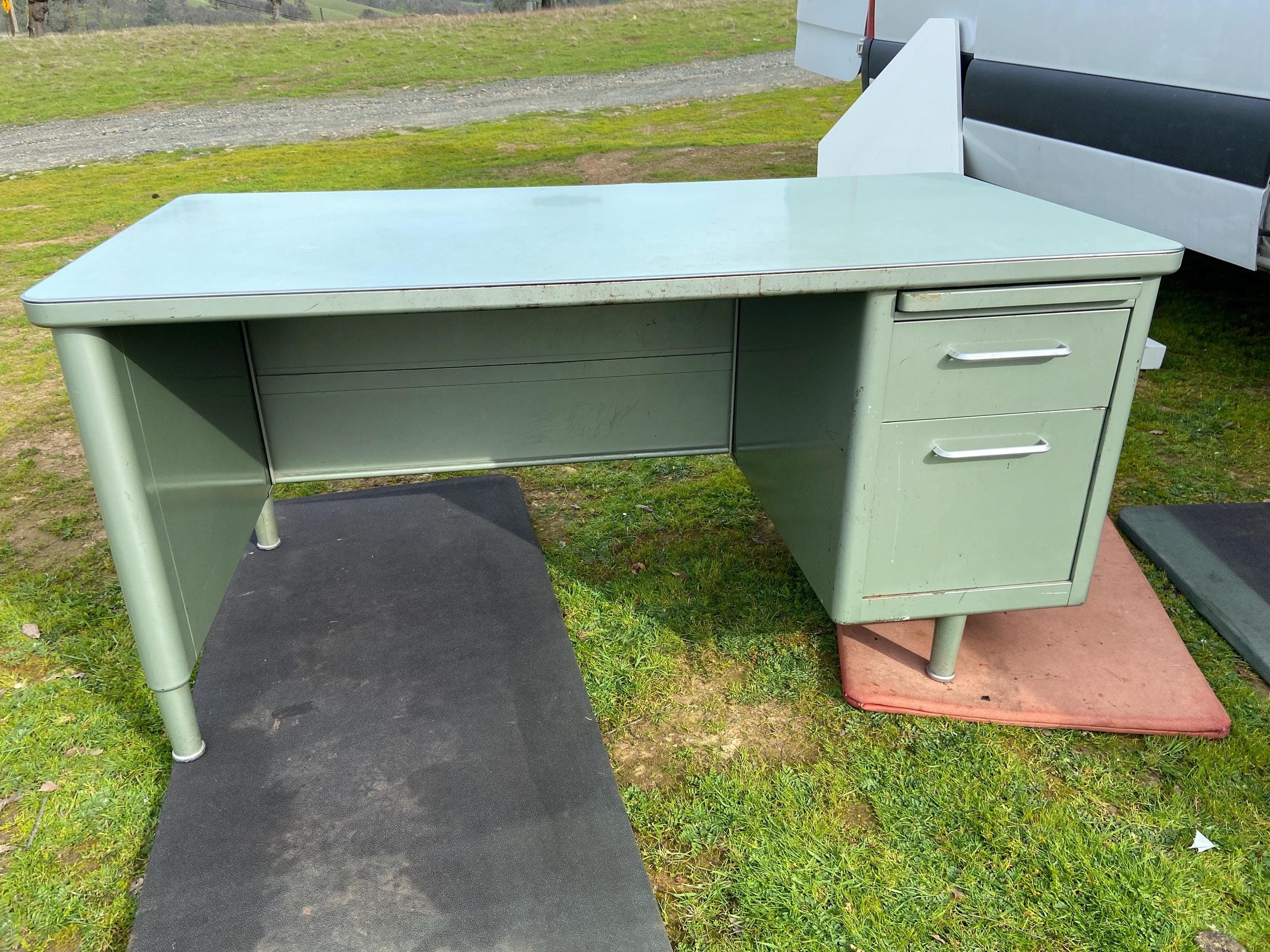 Steelcase vintage mid century modern metal tanker desk - Thumbnail 9