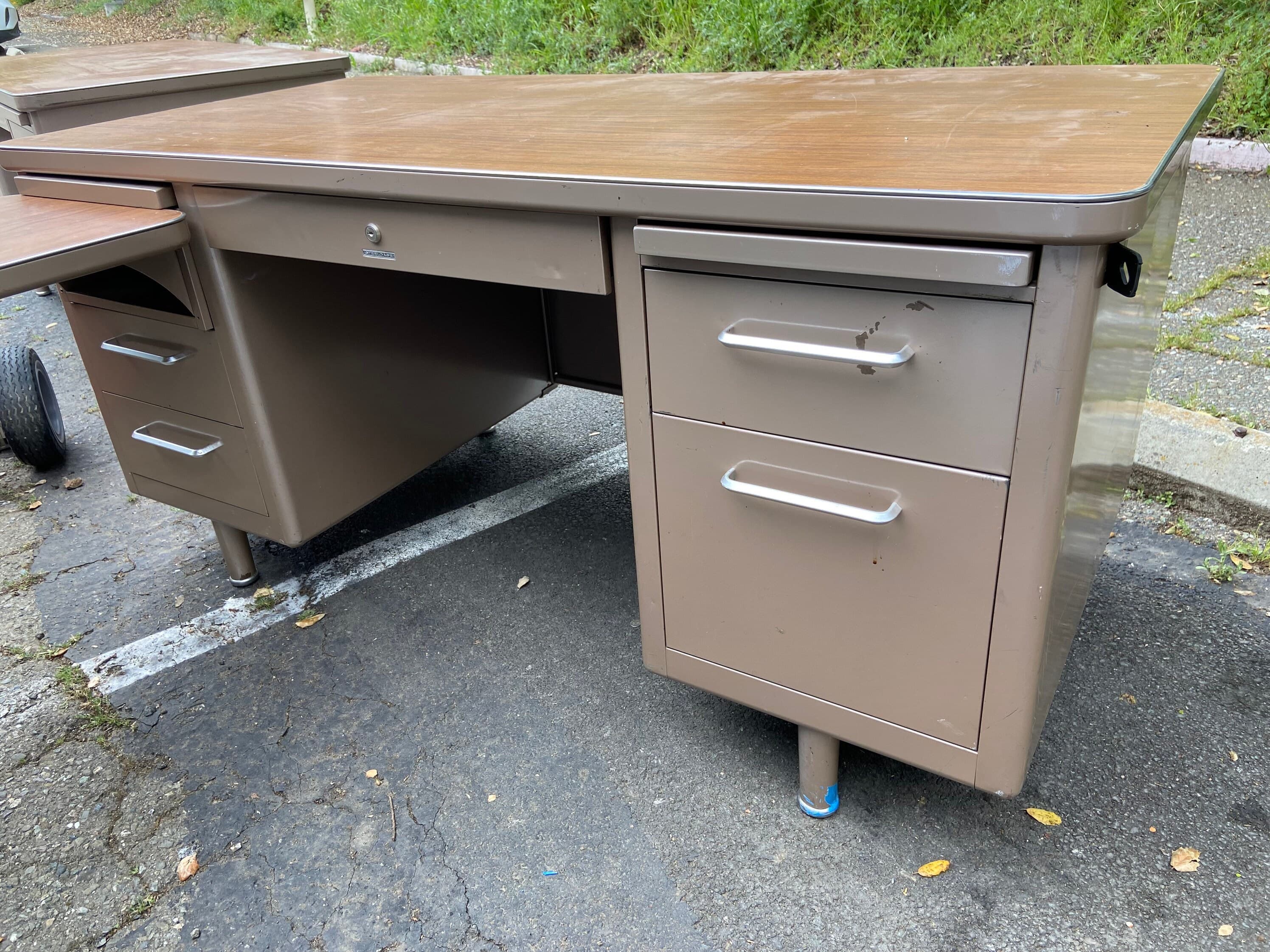 Steelcase vintage mid century modern L shape desk with return - Thumbnail 9