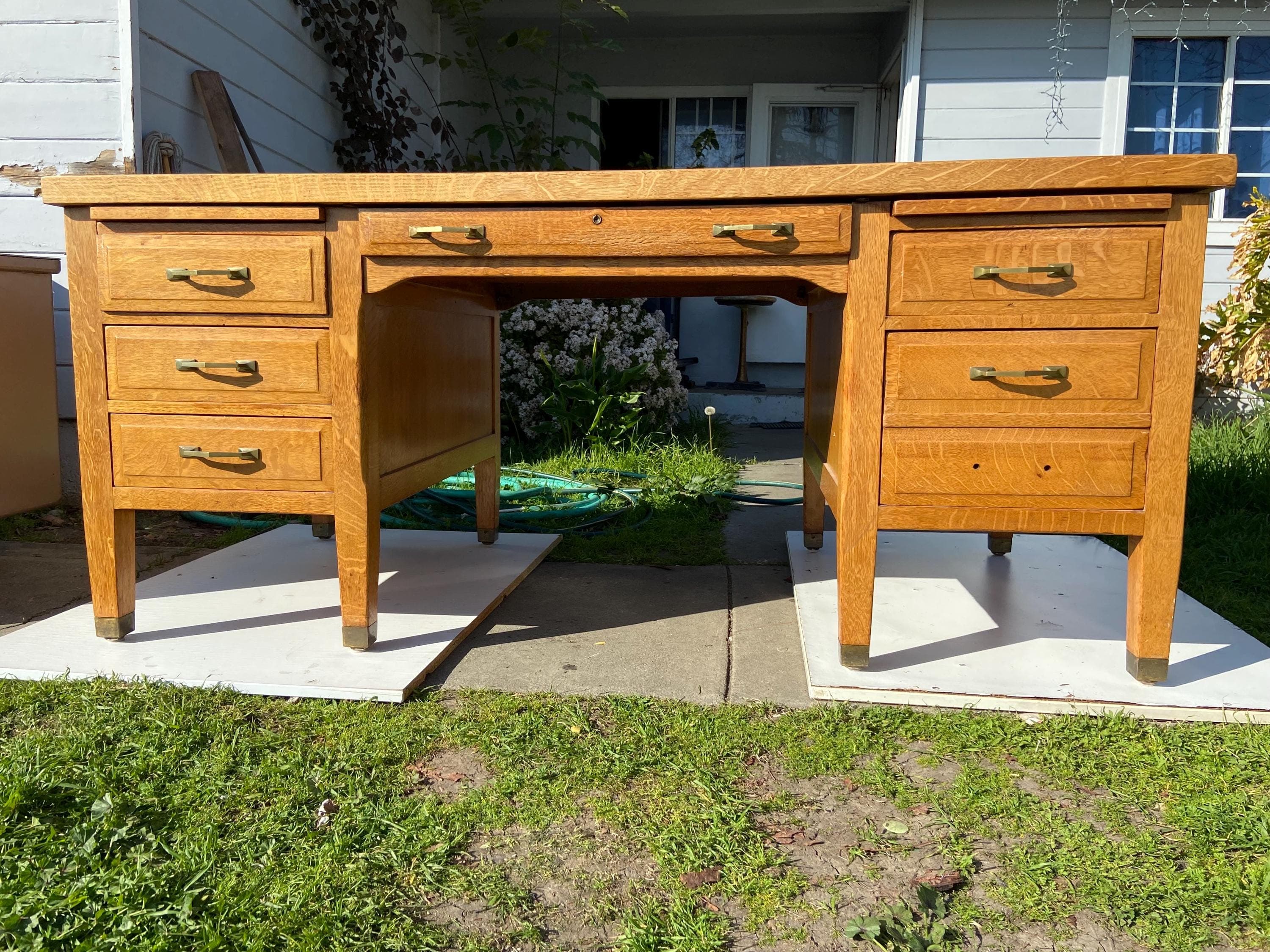 antique quarter sawn executive golden oak writing desk - Thumbnail 9