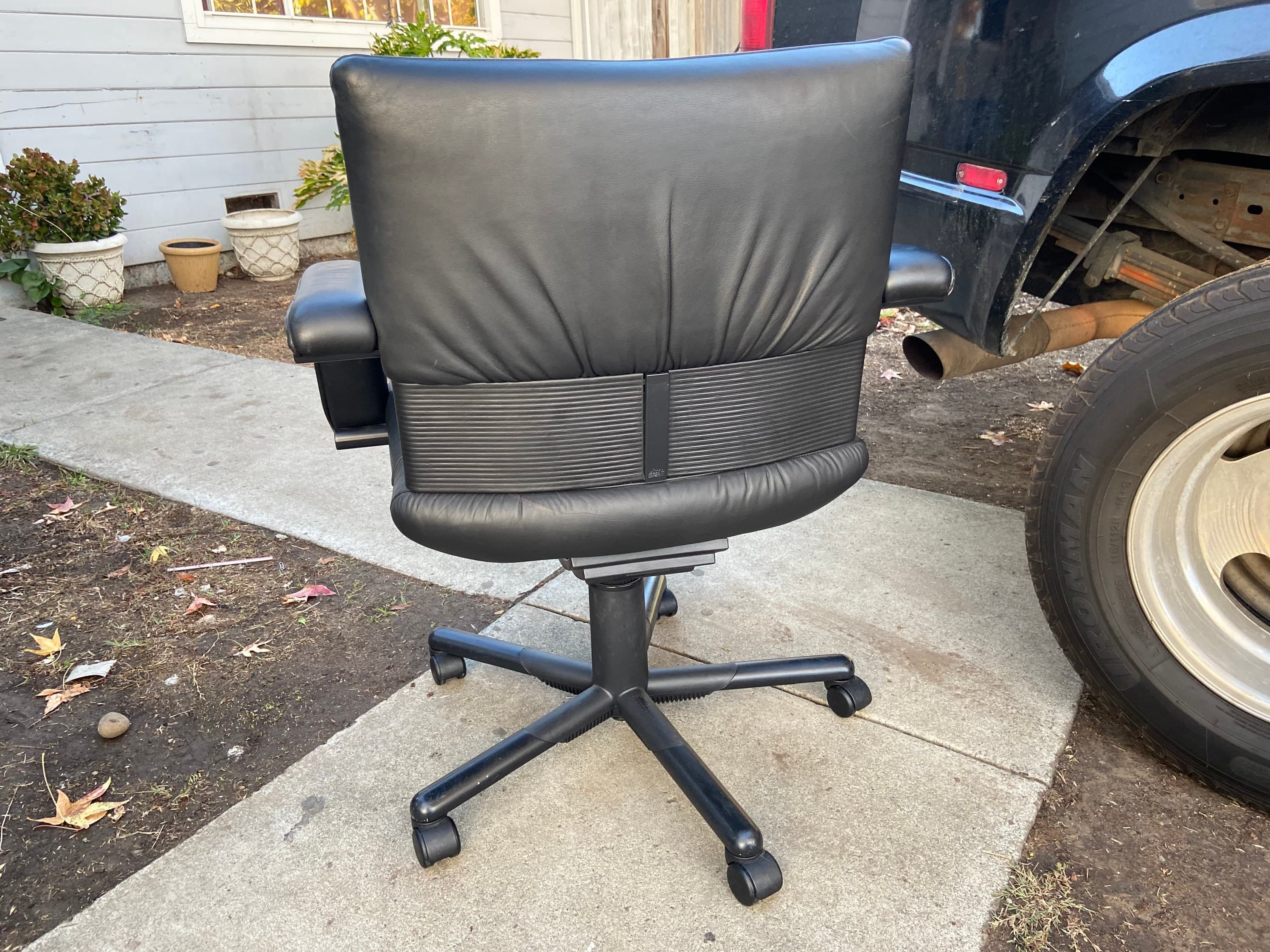 1 Mario Bellini vintage leather swivel desk chairs for vitra 8 available - Thumbnail 7