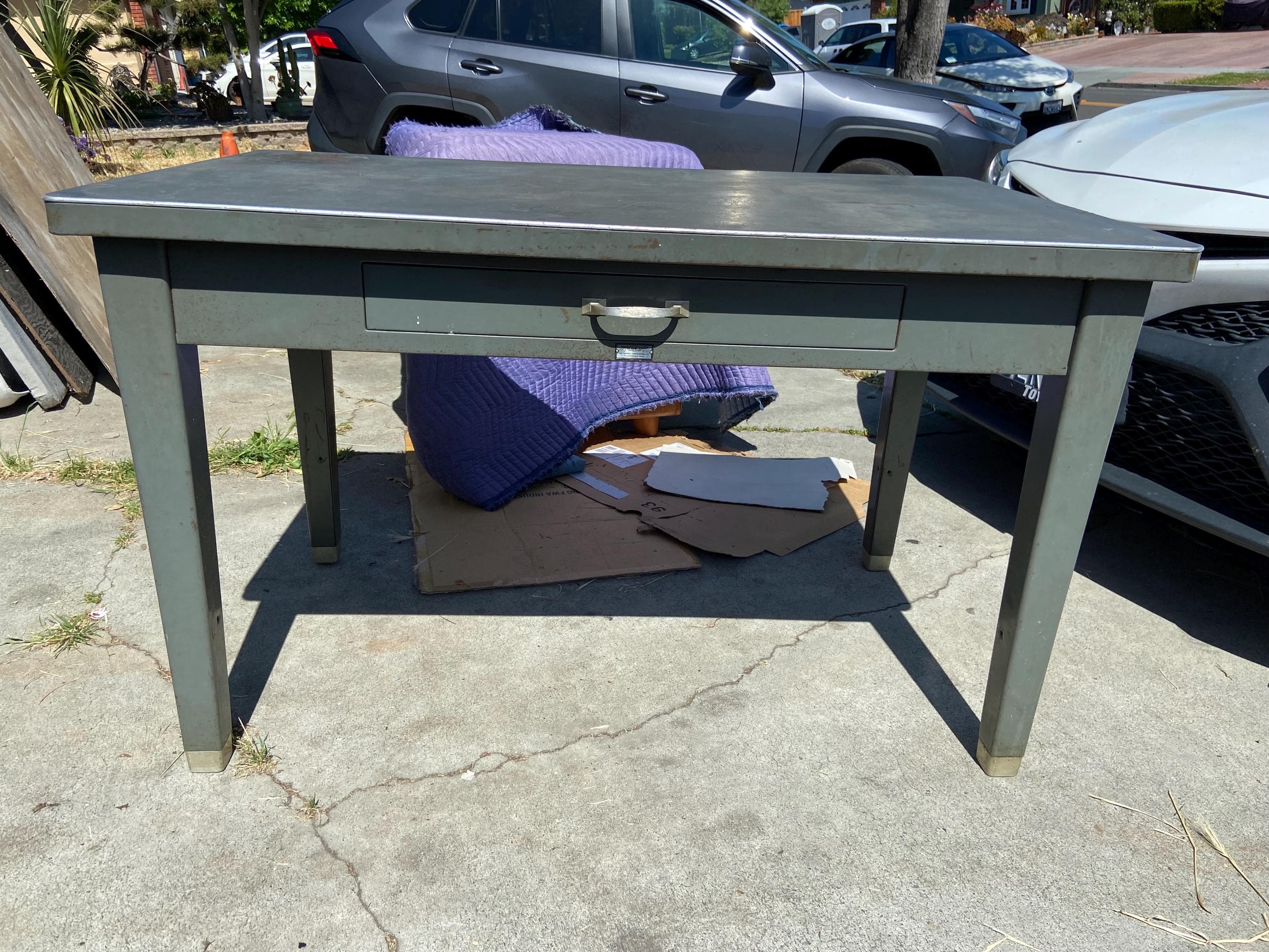 the general fireproofing vintage tanker desk - Thumbnail 8