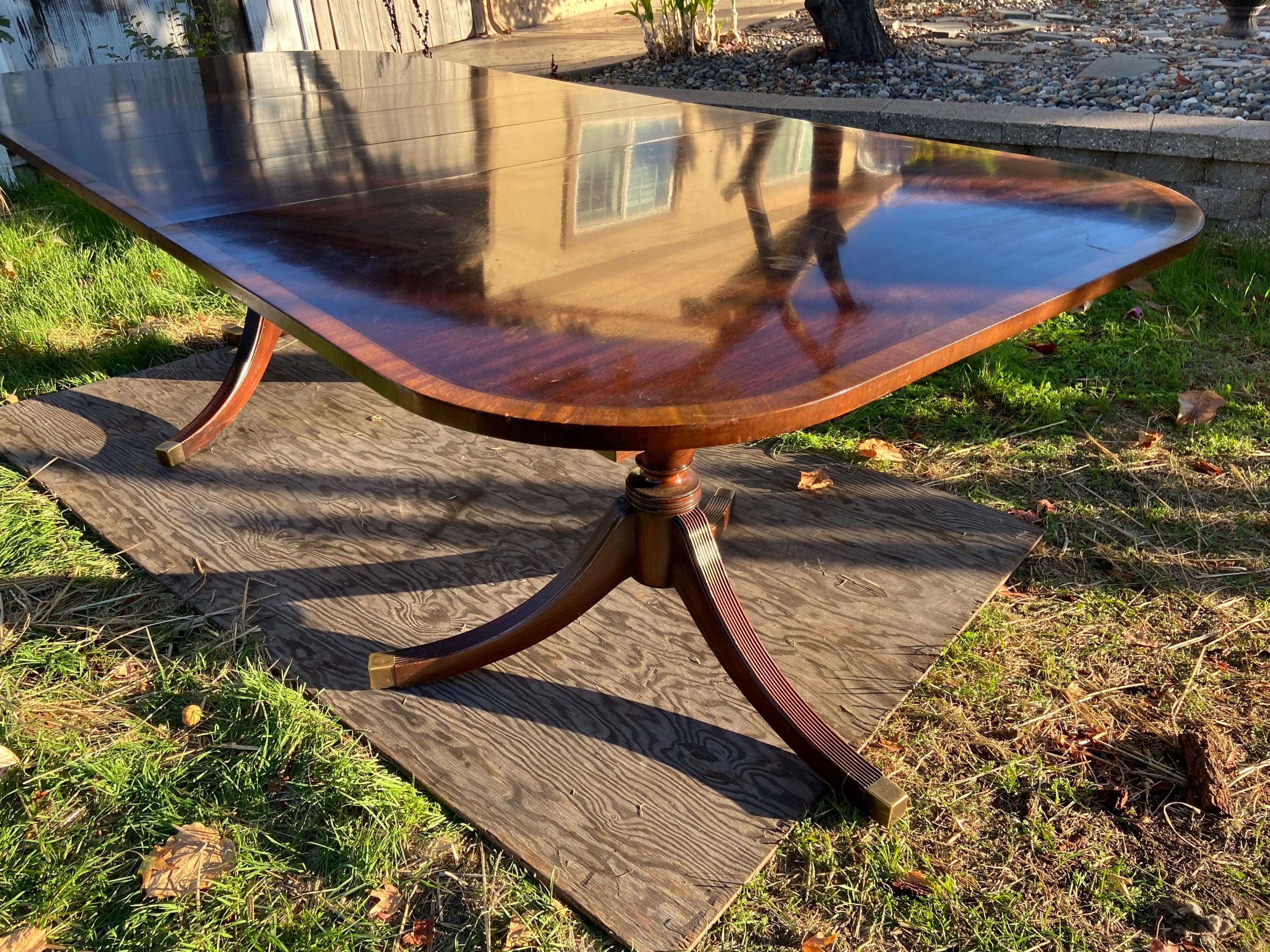 Vintage Mahogany Double Pedestal Dining Room Table With Three Leaves - Thumbnail 2