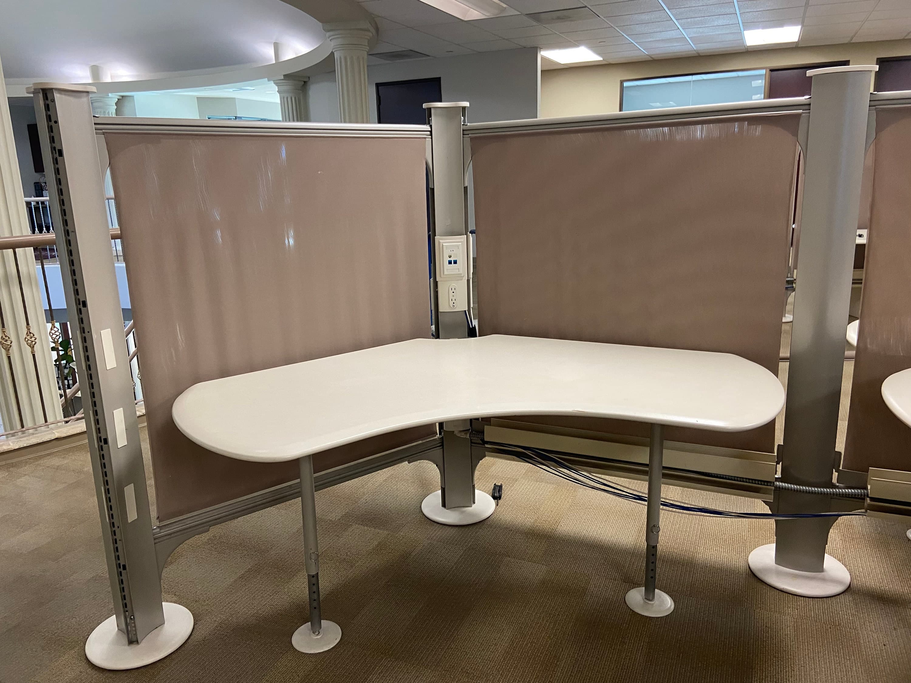 Vintage herman miller reaolve 120 boomerang workstation lot of 14 desks - Thumbnail 6