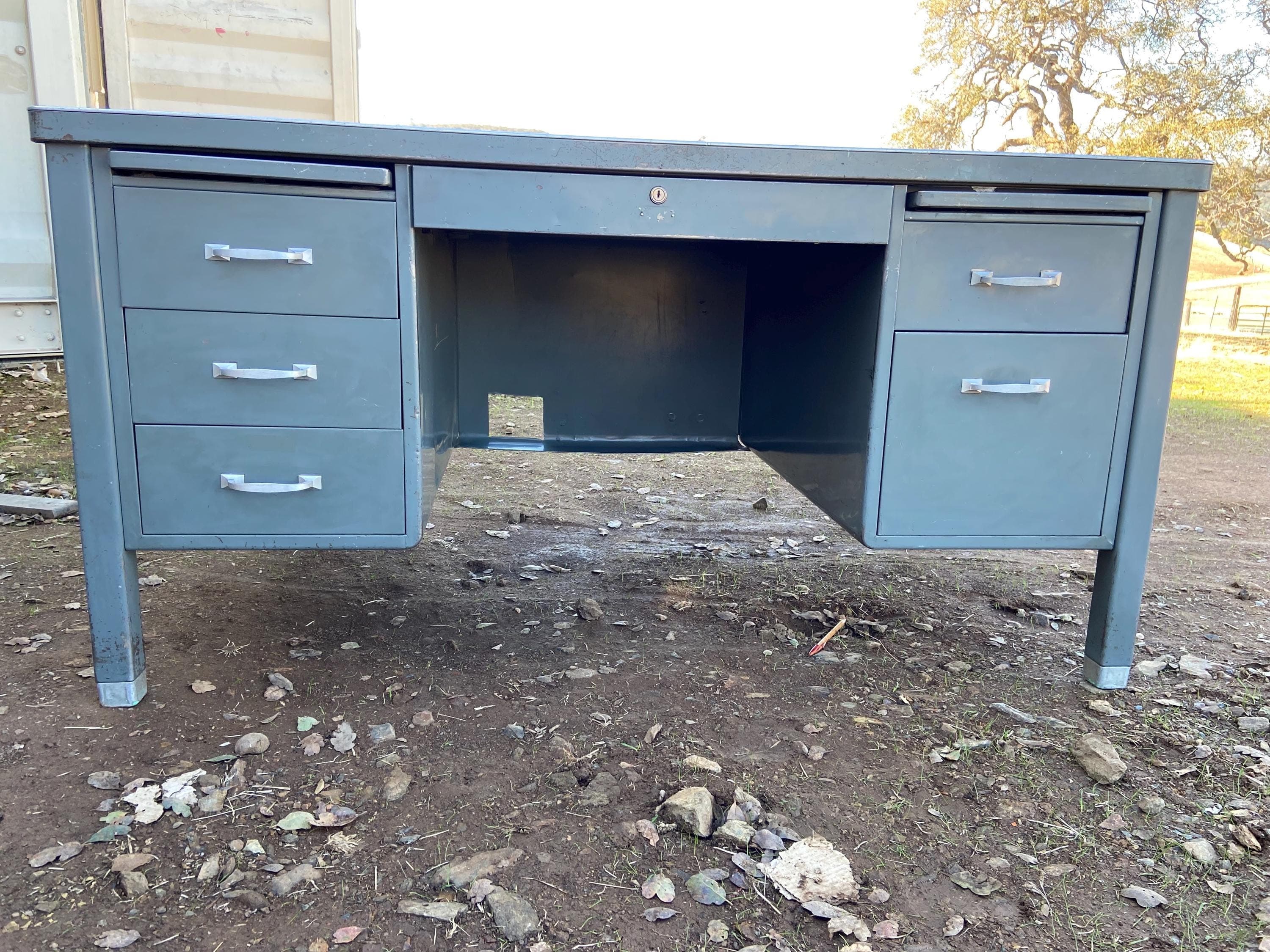 vintage mid century modern metal tanker desk - Thumbnail 8