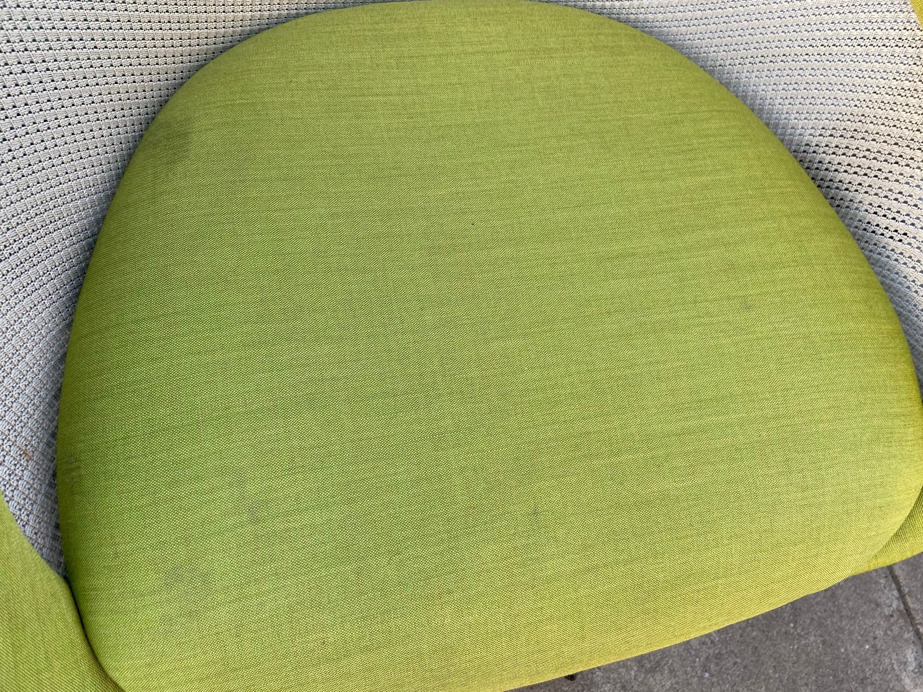 Steelcase coalesse s-w1 lounge chairs some scuffs and spots - Thumbnail 10