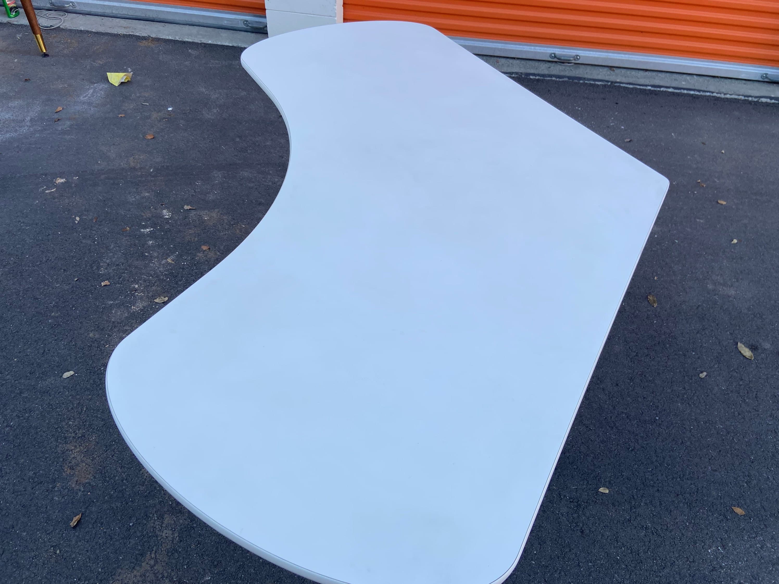 Vintage Herman Miller rolling table - Thumbnail 7