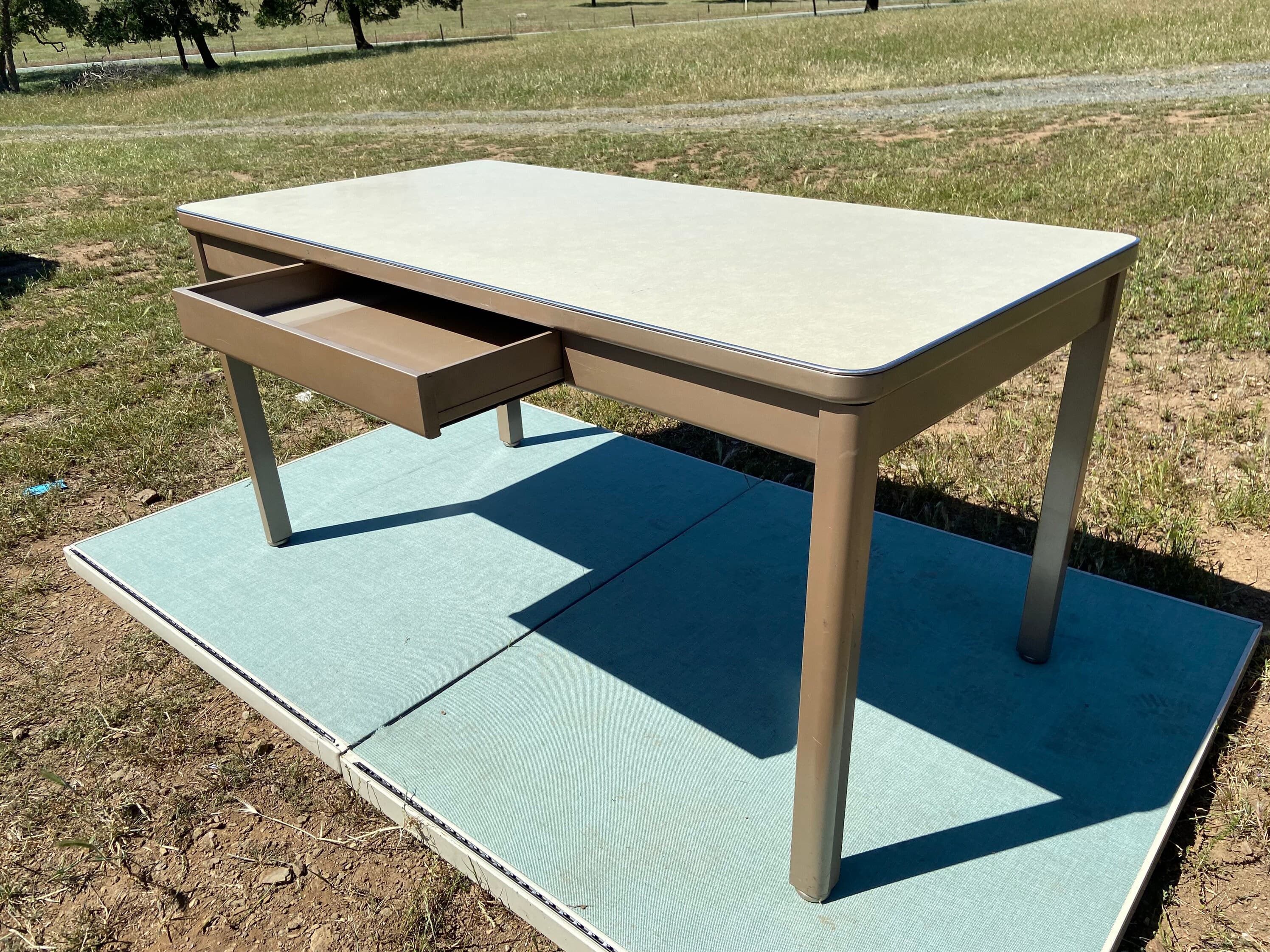 Vintage mid century modern metal tanker desk table - Thumbnail 8