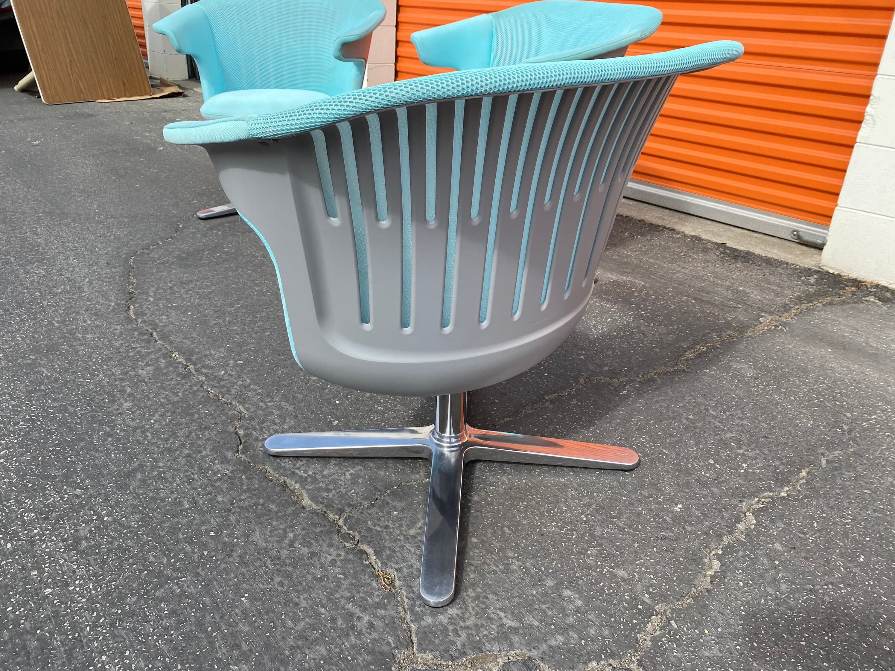 Steelcase l2i lounge desk chairs - Thumbnail 4