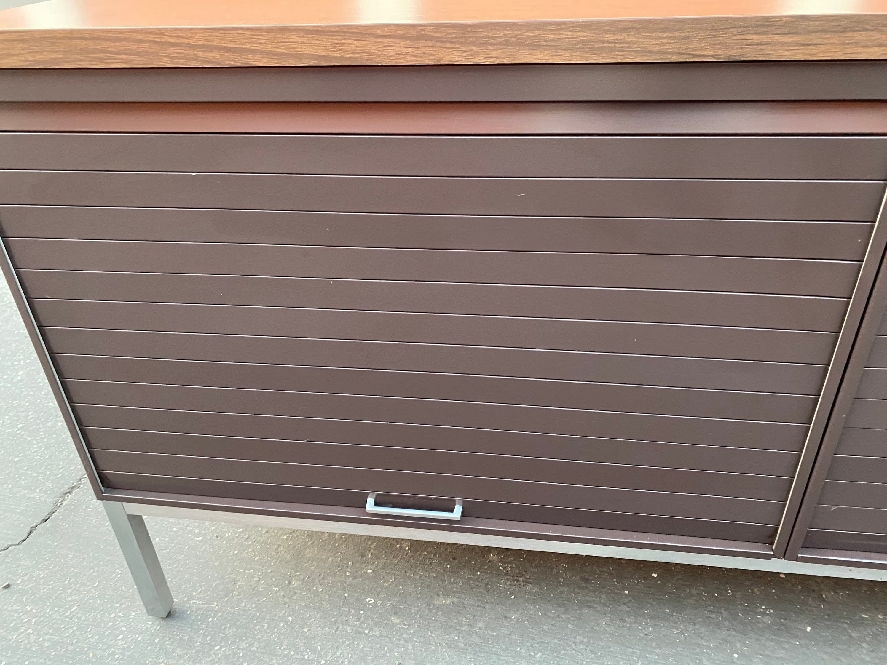 Vintage steelcase mid century modern credenza - Thumbnail 10