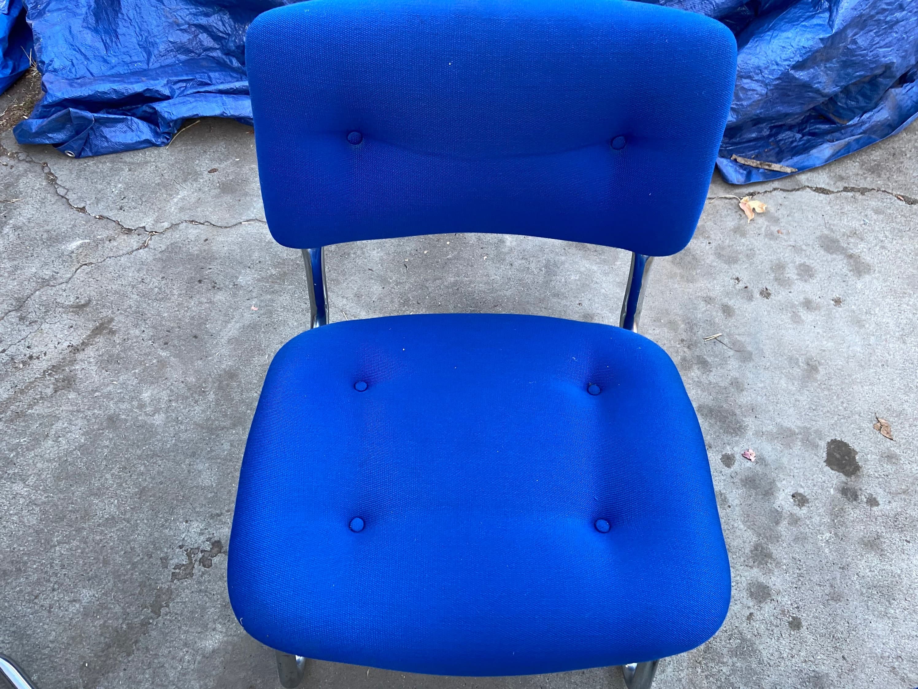 Vintage mid century modern steelcase cantilevered upholstered accent chairs set of 5 - Thumbnail 2